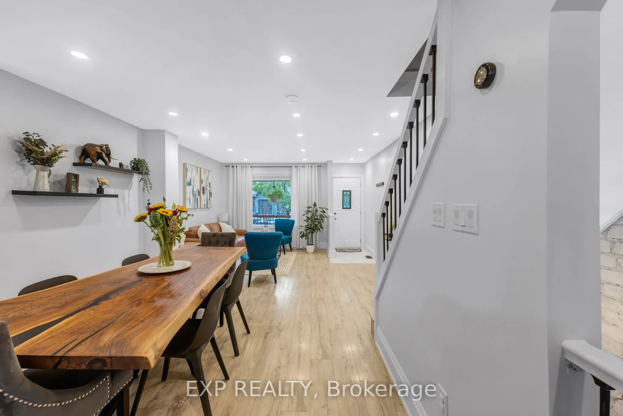 298 Gainsborough Road