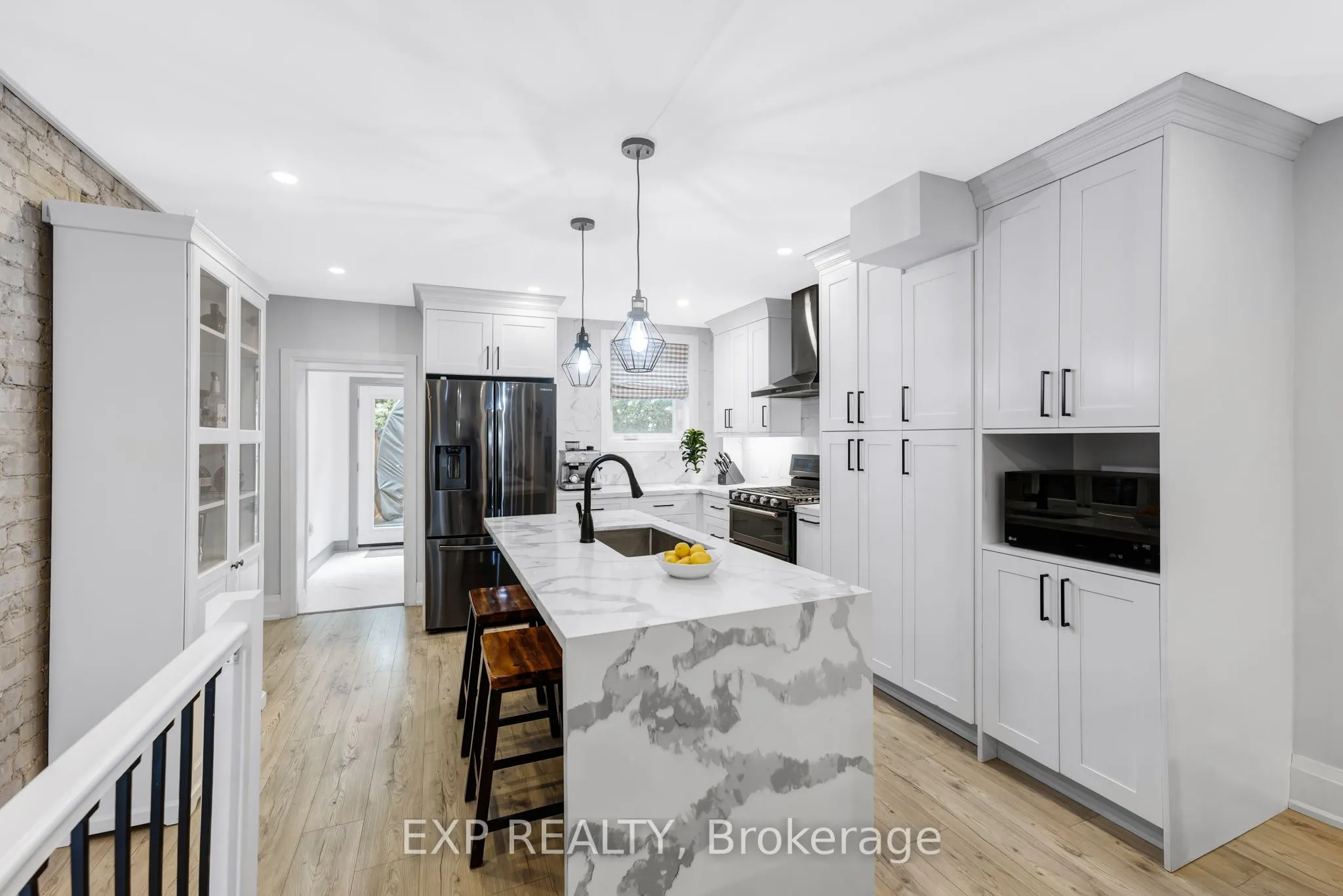 298 Gainsborough Road