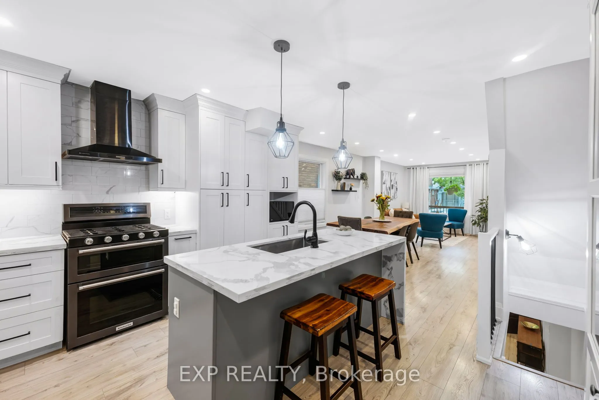 298 Gainsborough Road