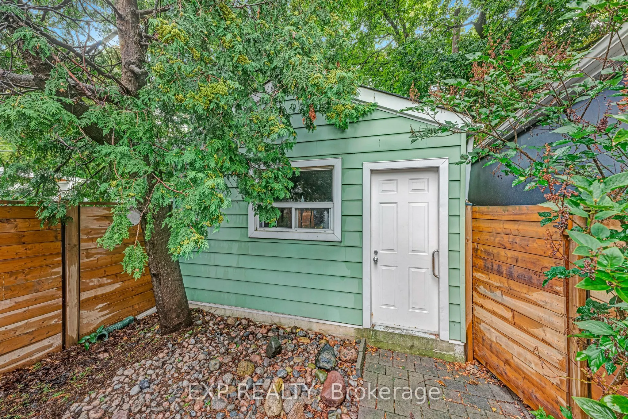 298 Gainsborough Road