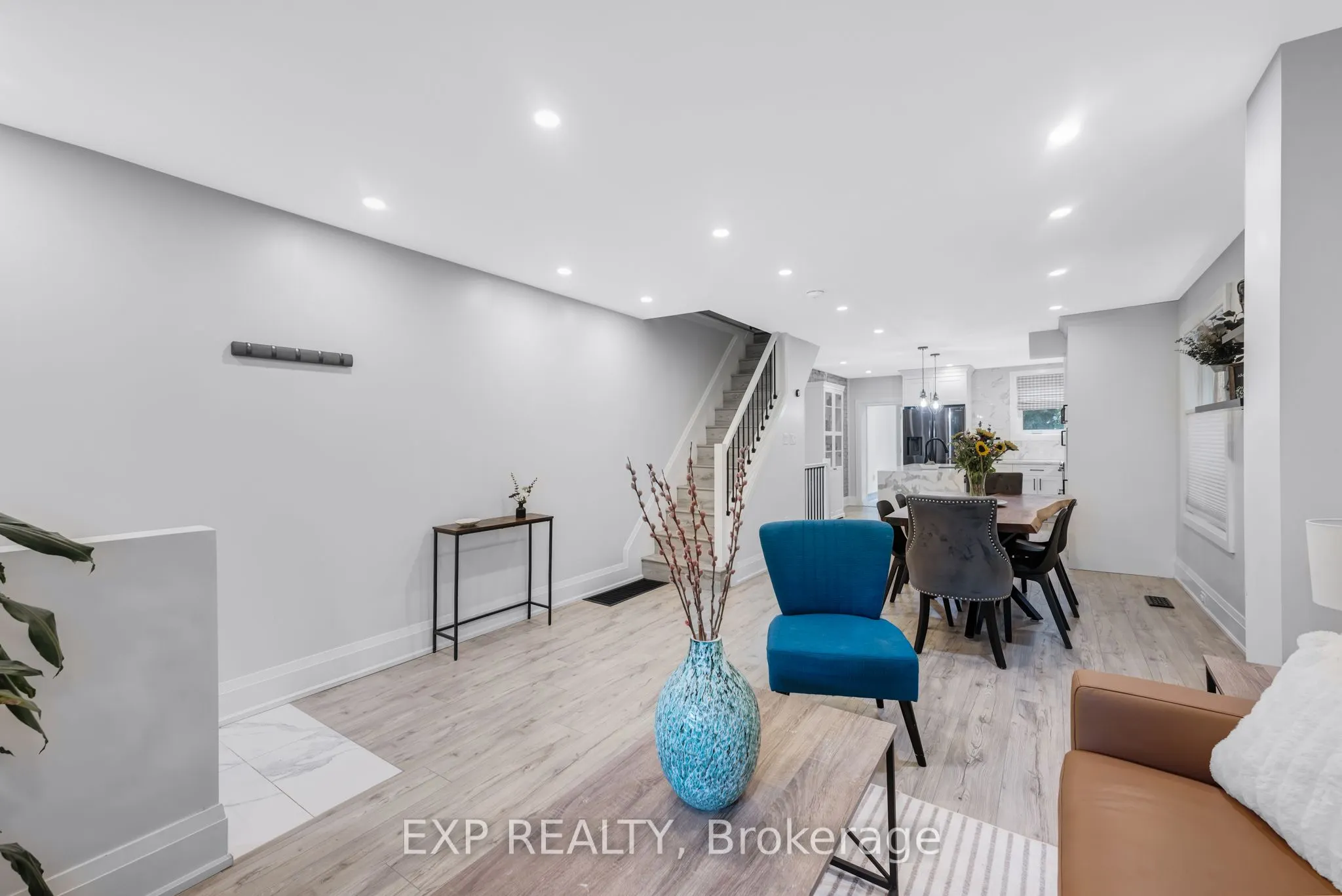 298 Gainsborough Road