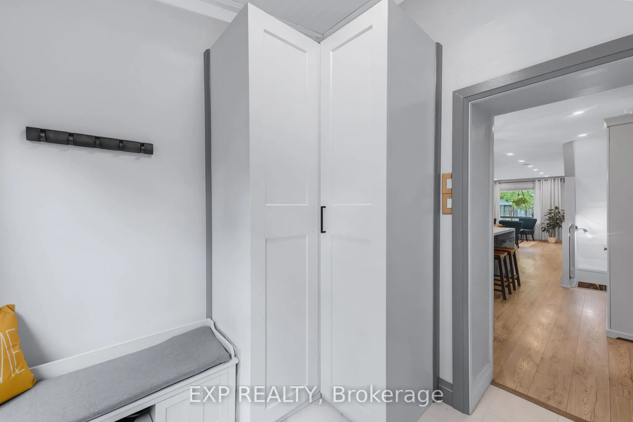 298 Gainsborough Road