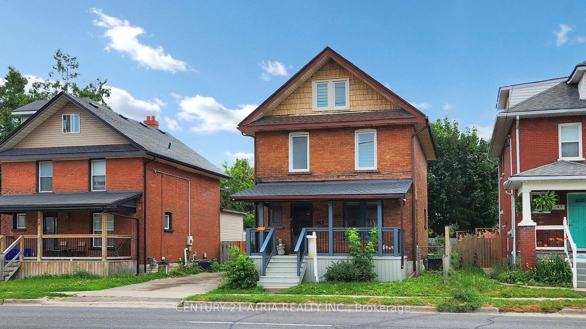 149 Adelaide Avenue E