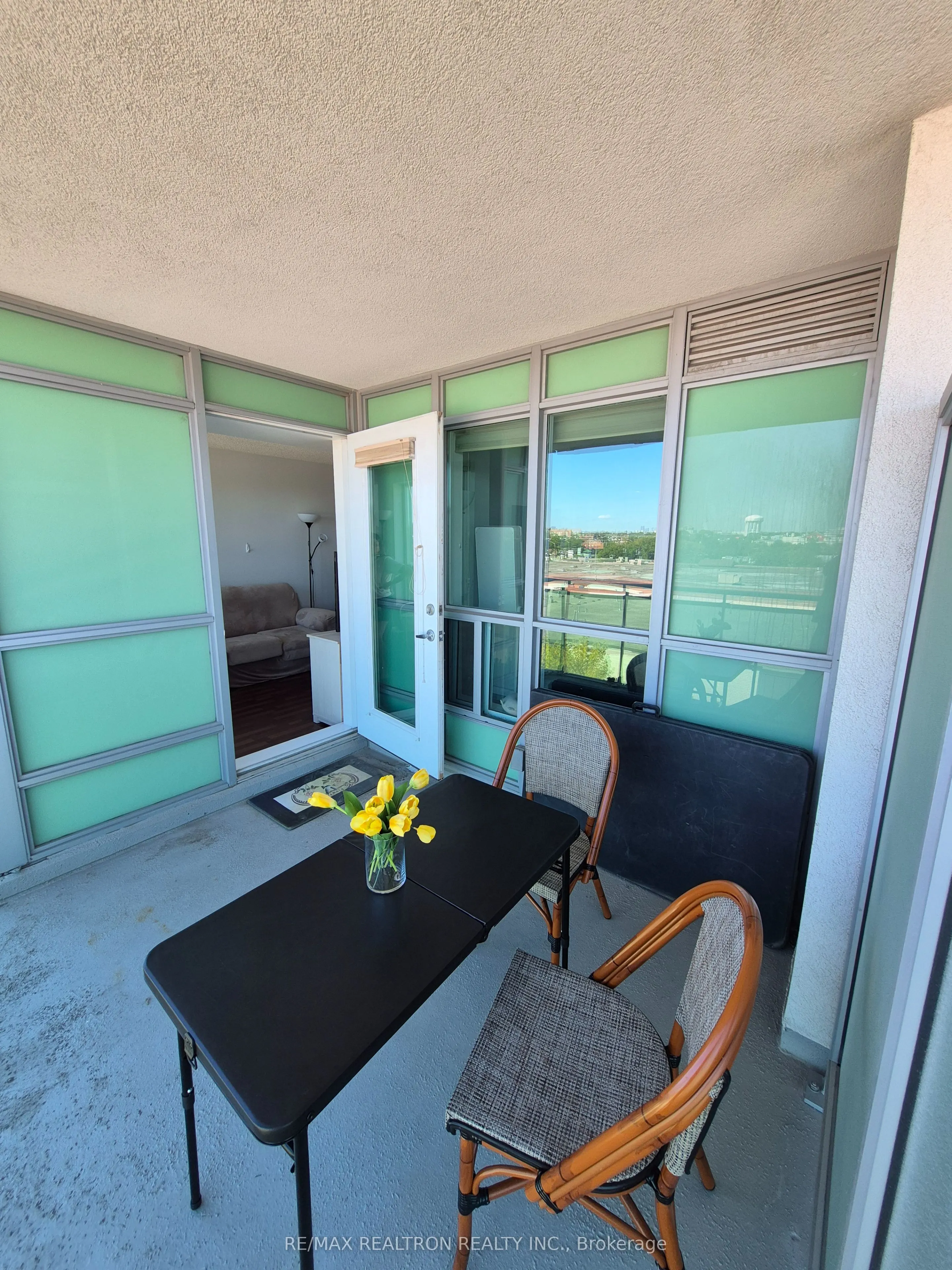 60 Fairfax Crescent, #527