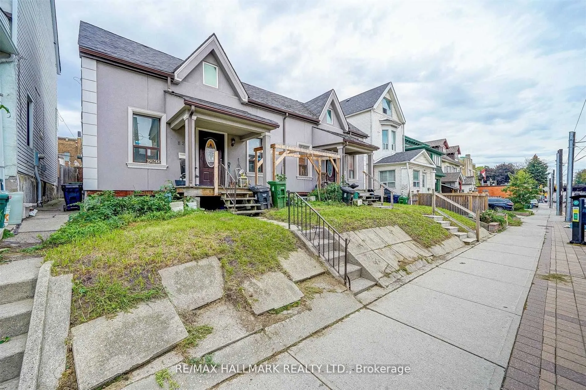 822 Gerrard Street E, #2