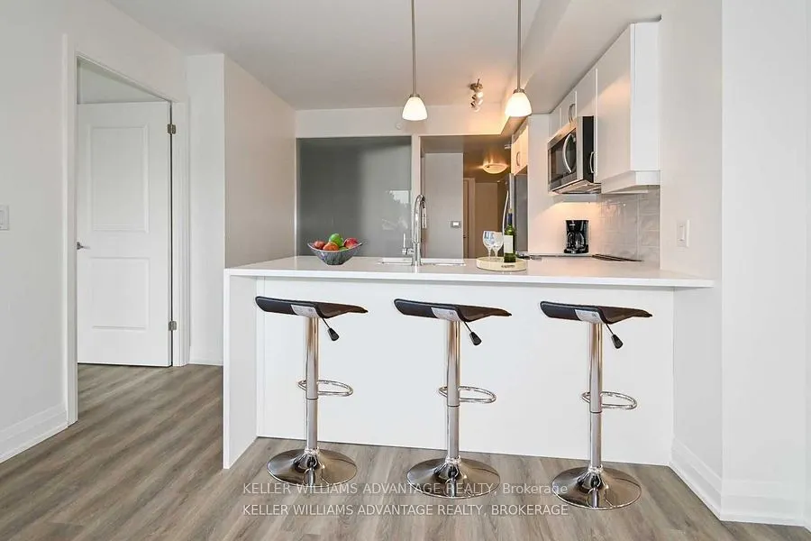 1400 Kingston Road, #208