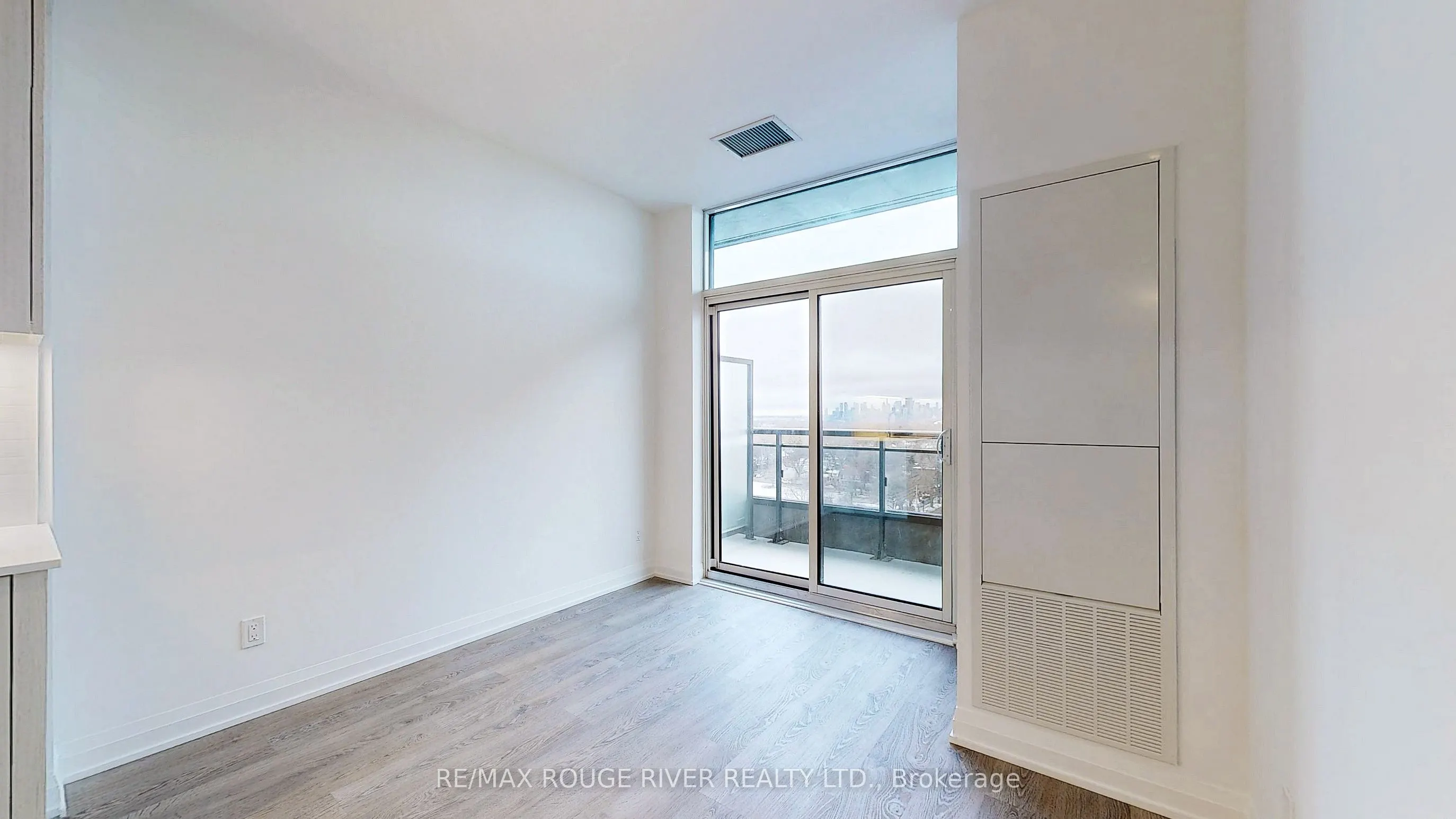 286 MAIN Street, #1117