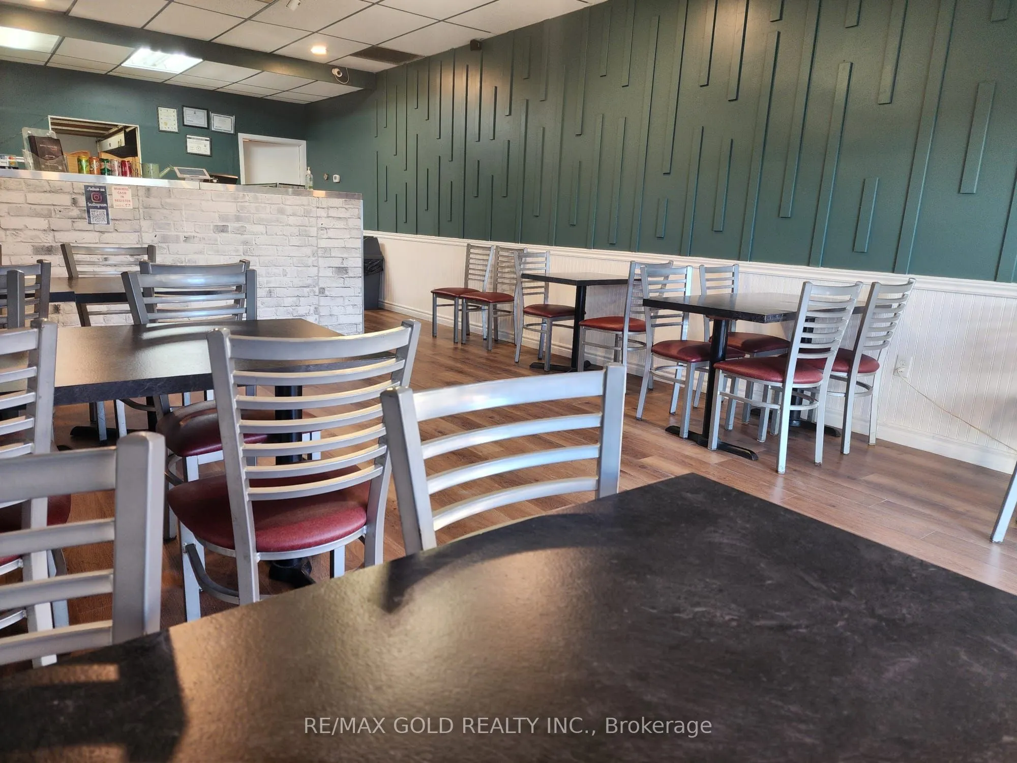 136 King Street E