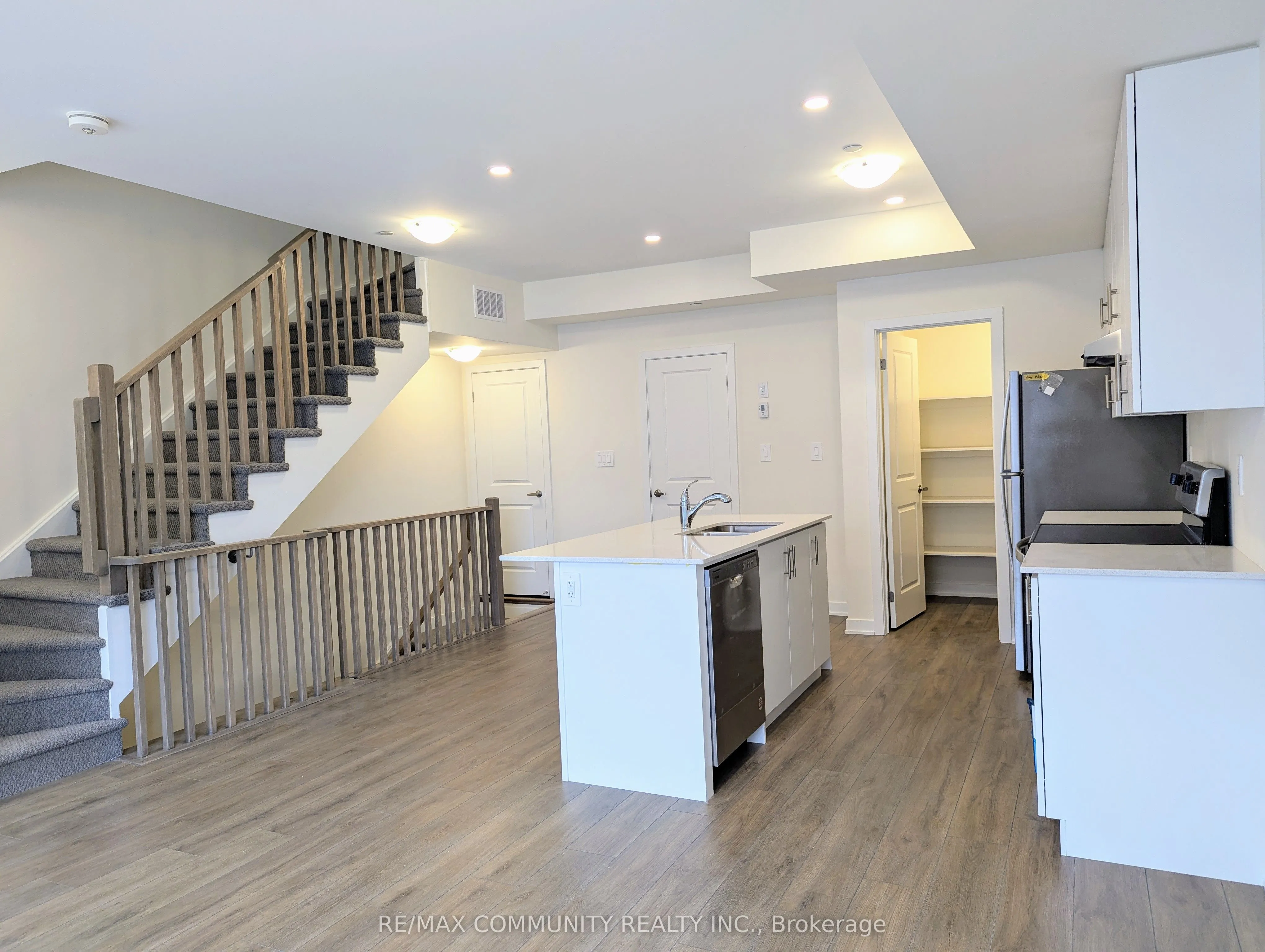 755 Omega Drive N, #312