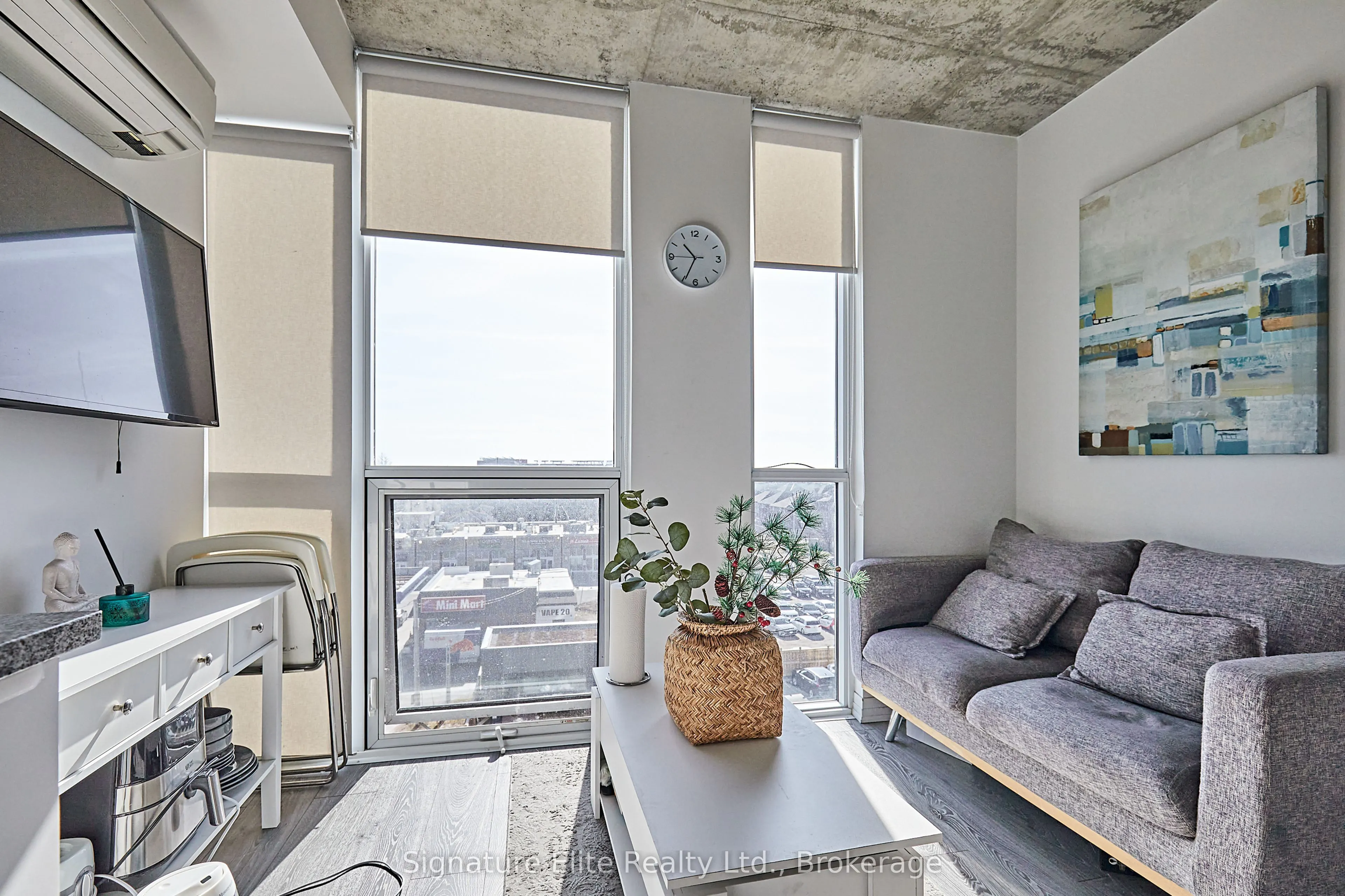 1900 Simcoe Street N, #539