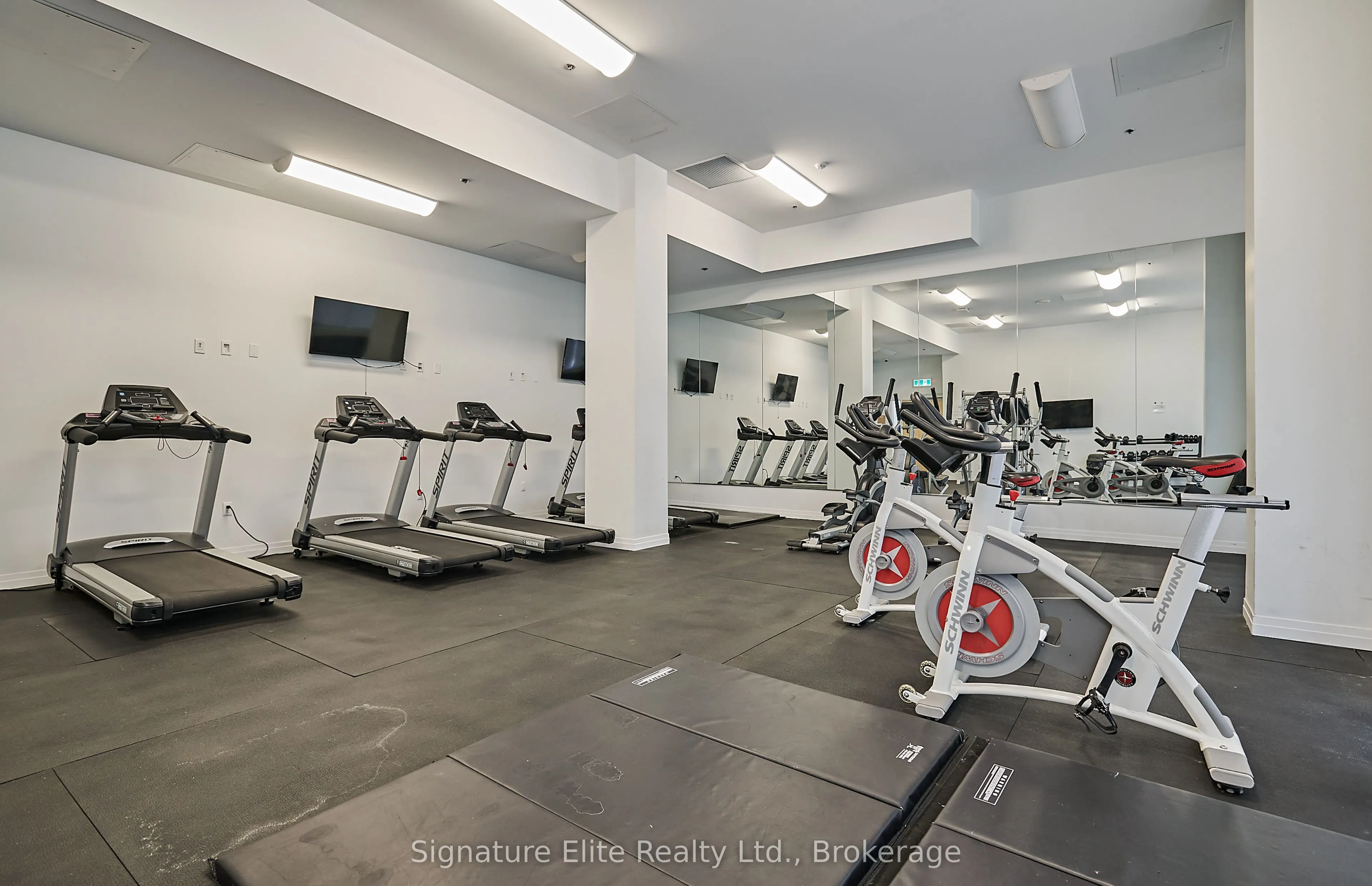 1900 Simcoe Street N, #539