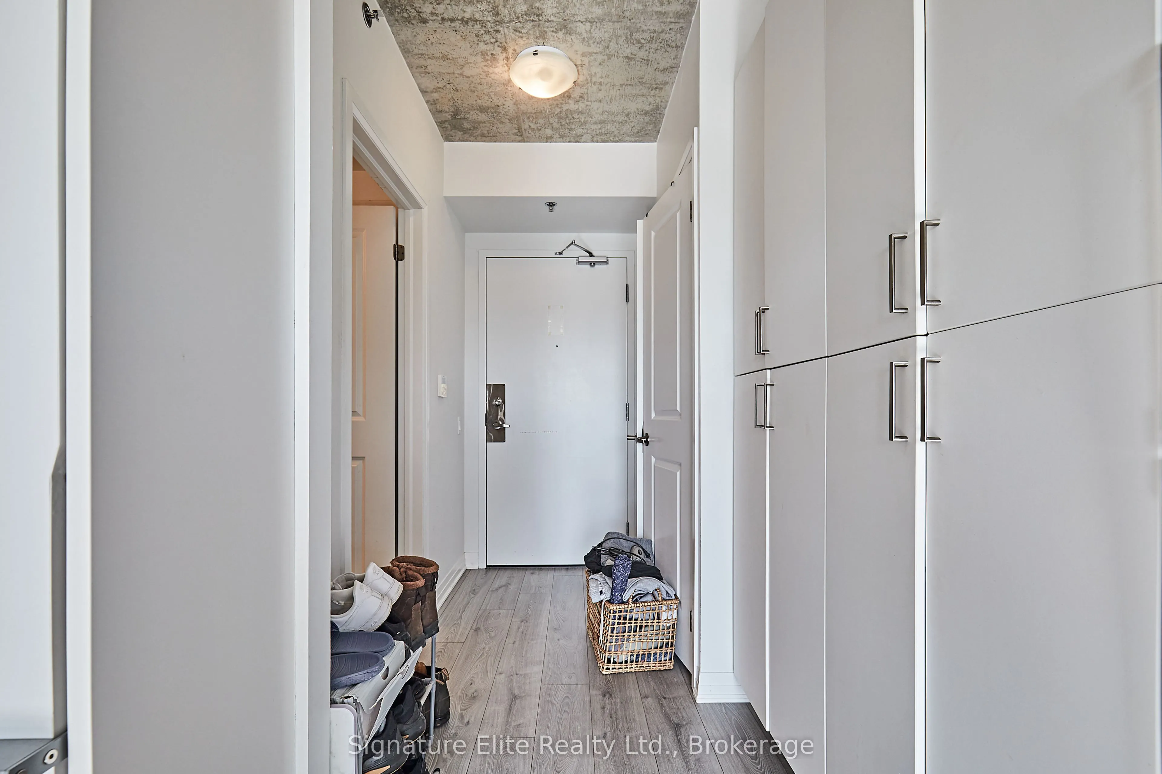 1900 Simcoe Street N, #539
