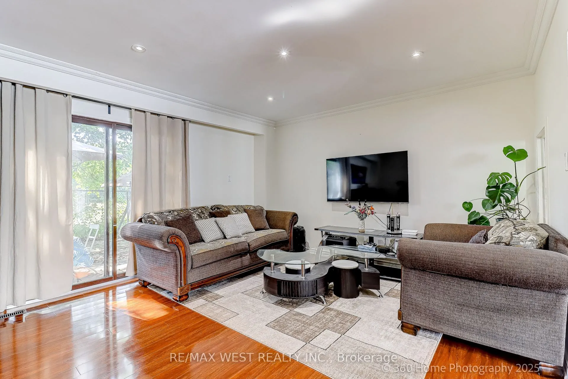 21 Trailridge Crescent, #10