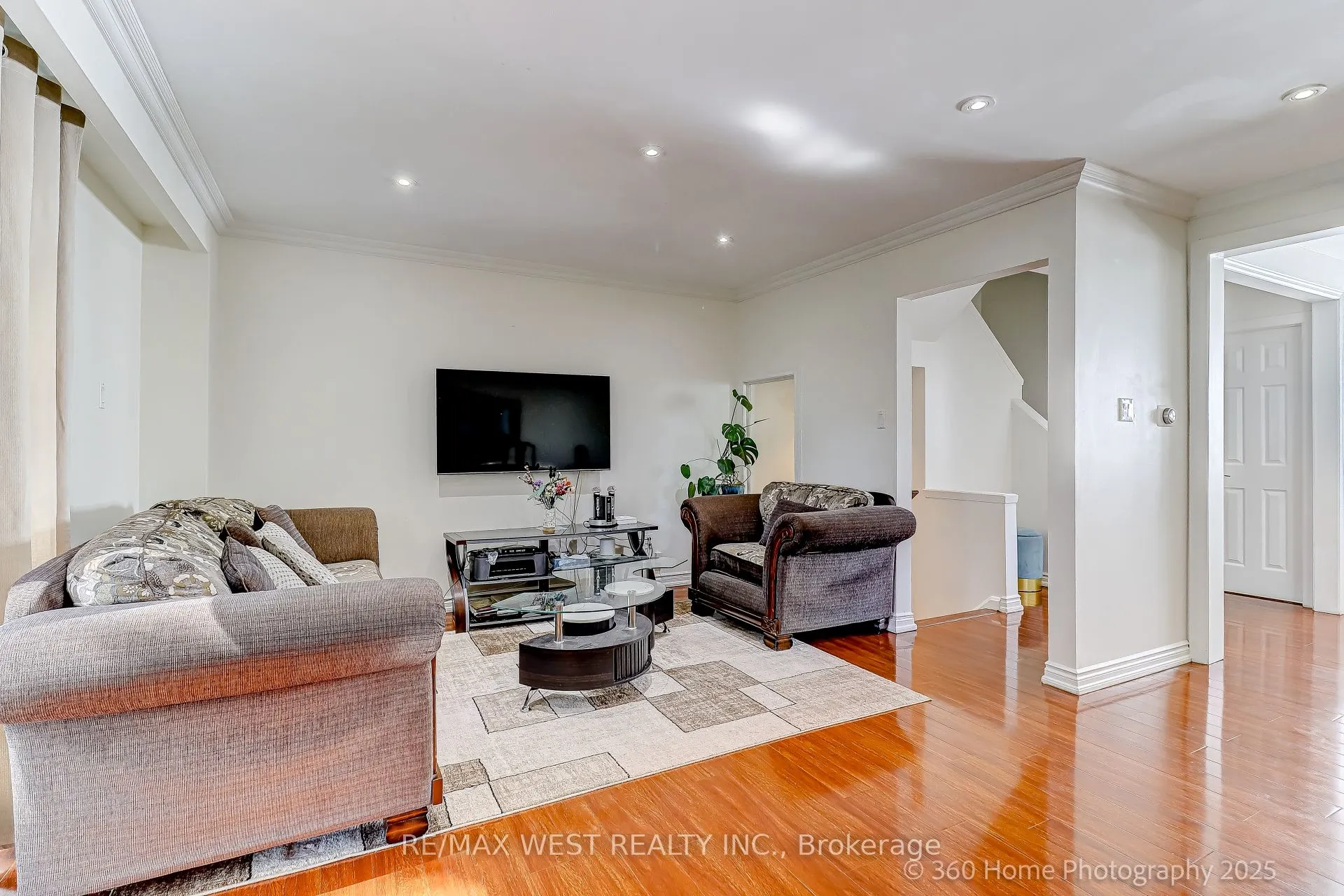 21 Trailridge Crescent, #10