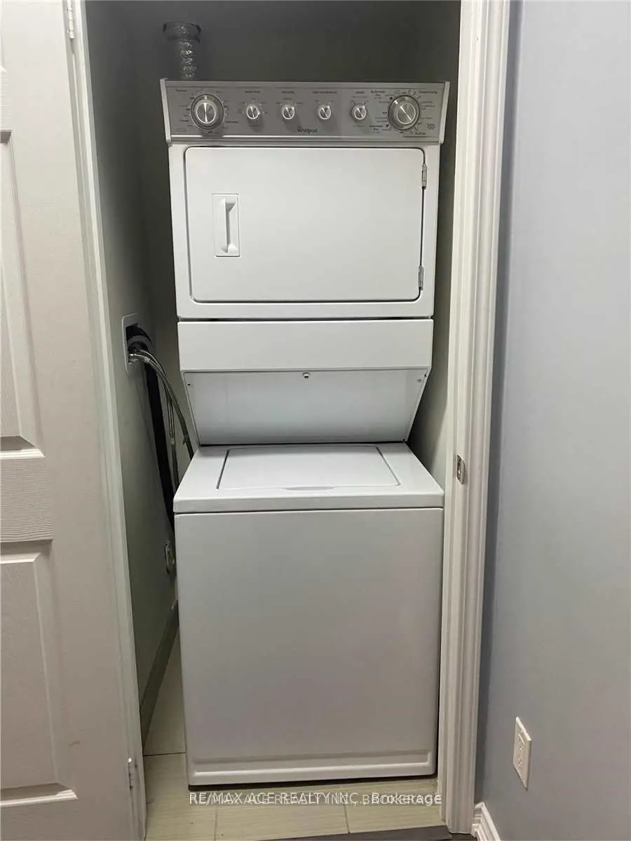 80 Orchid Place, #106