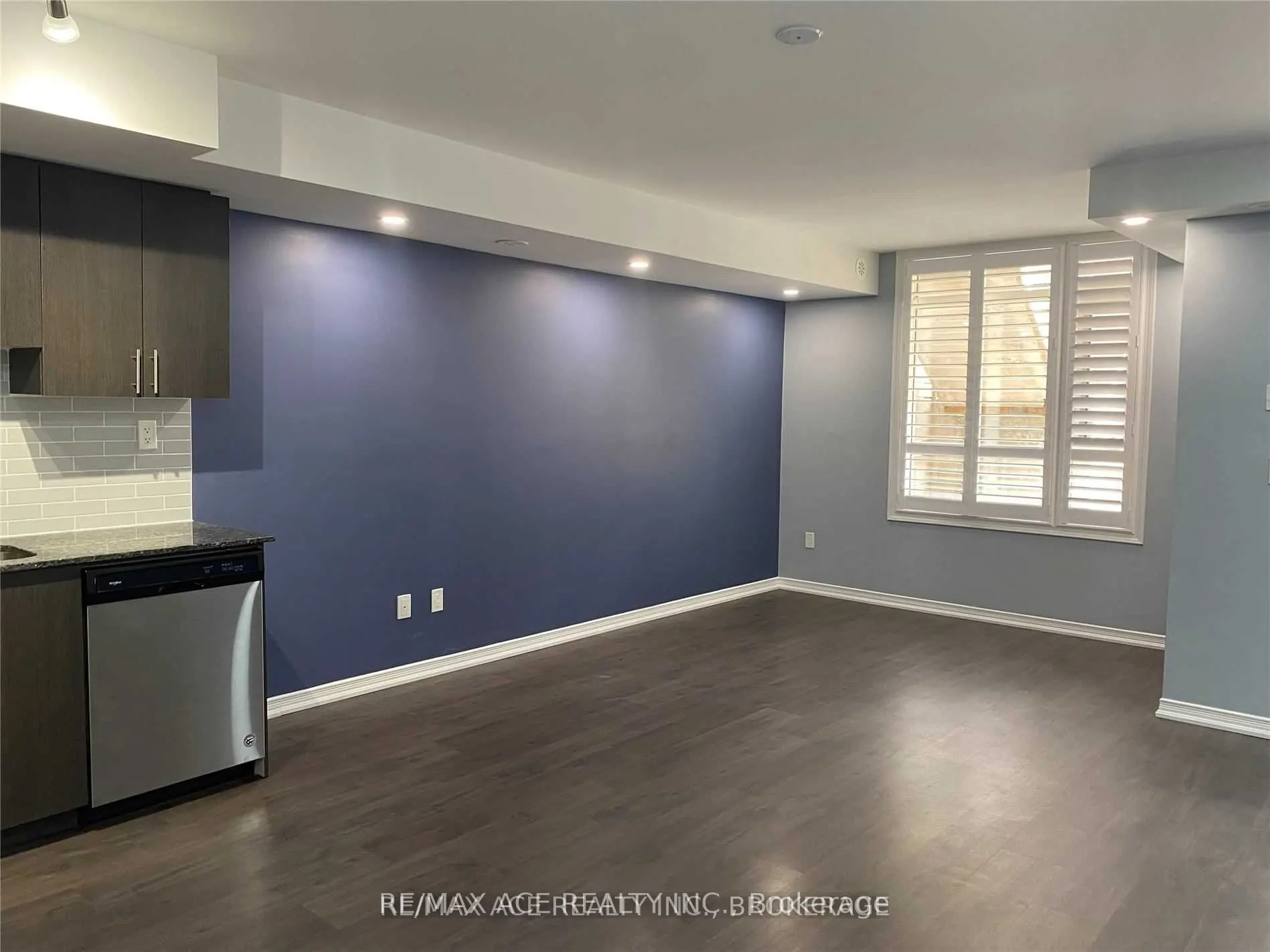 80 Orchid Place, #106