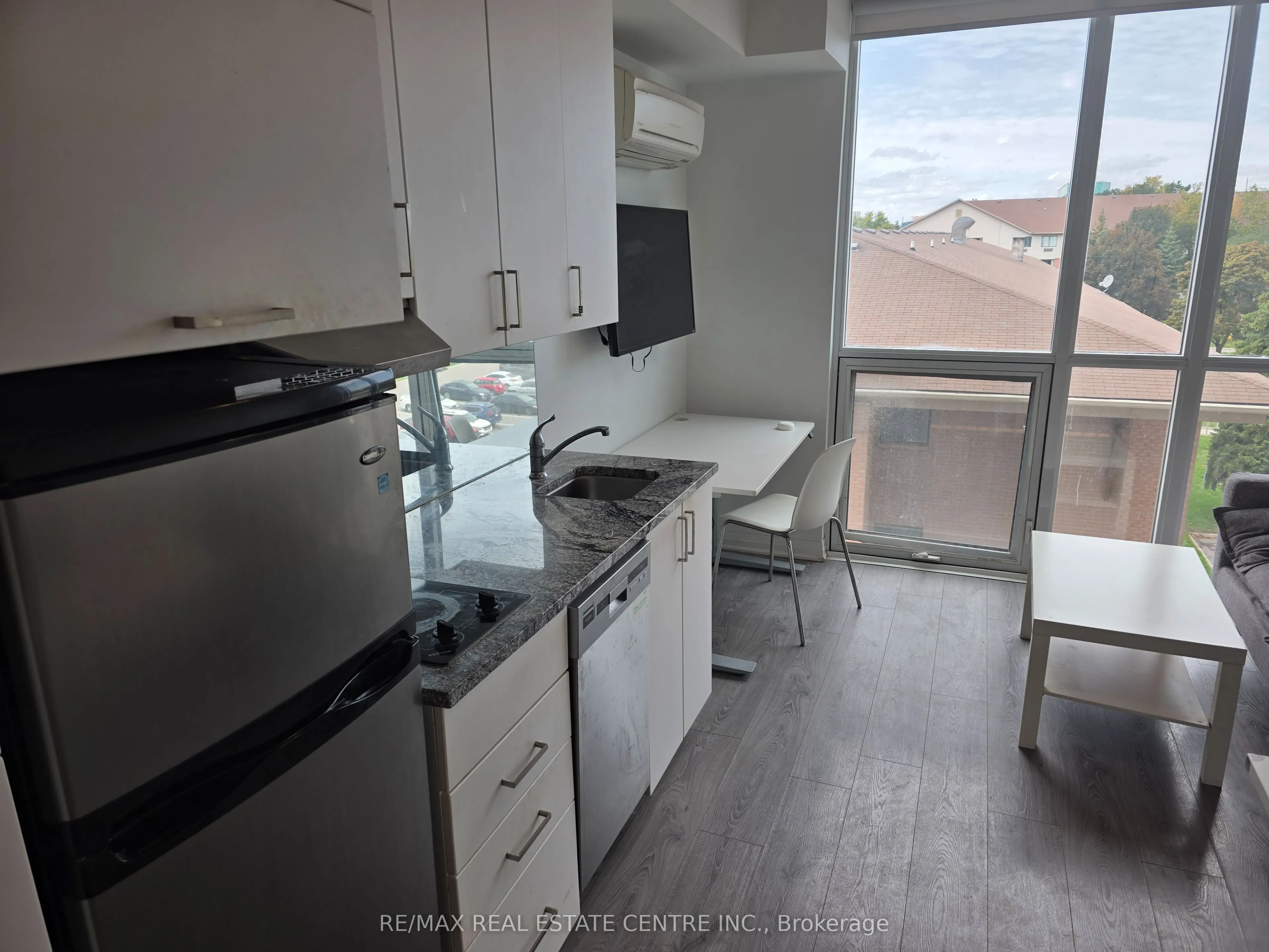 1900 Simcoe Street, #19