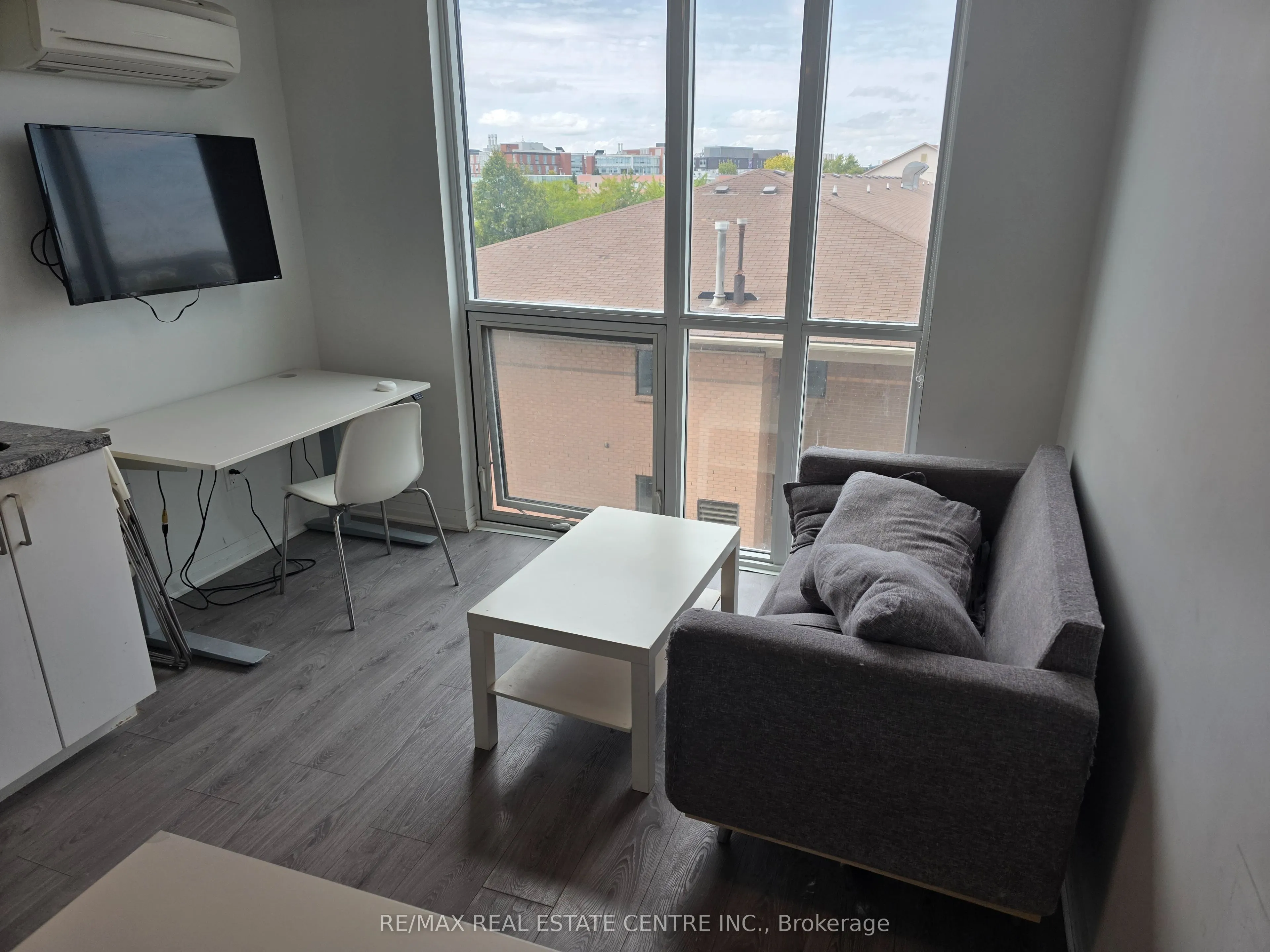 1900 Simcoe Street, #19