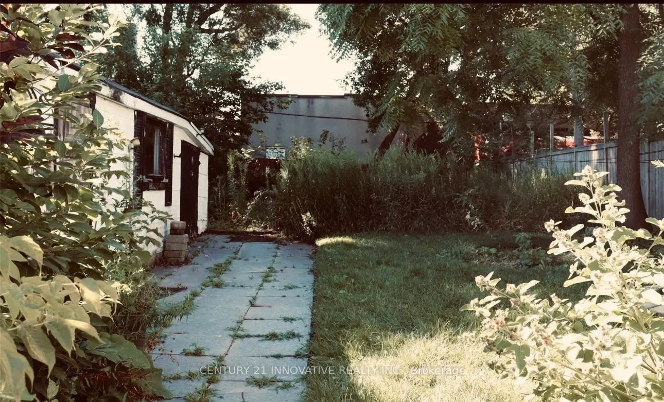 3 Glasgow Avenue