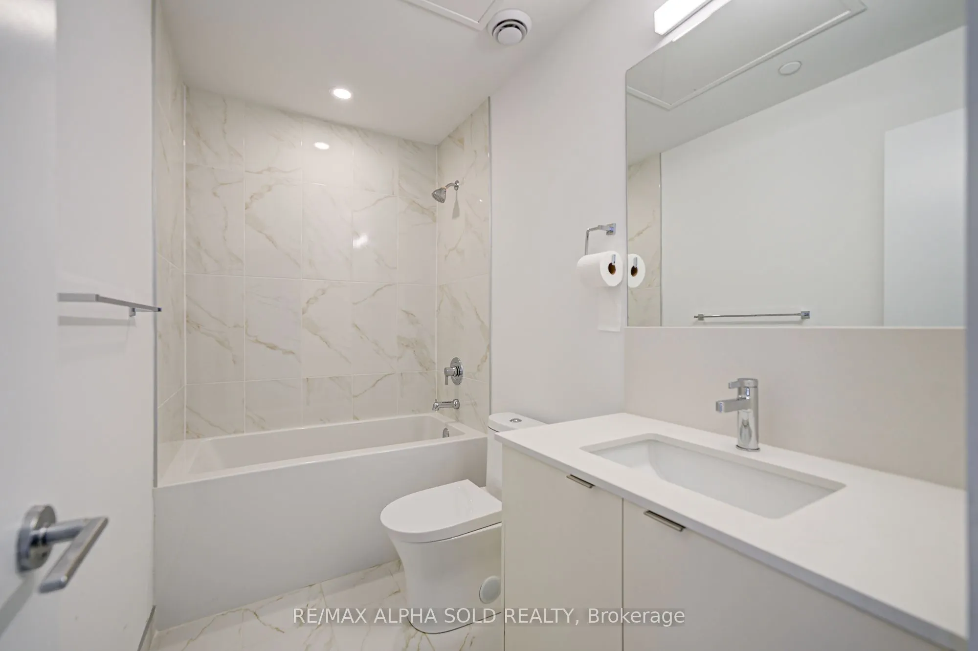 1608 Charles Street, #PH529