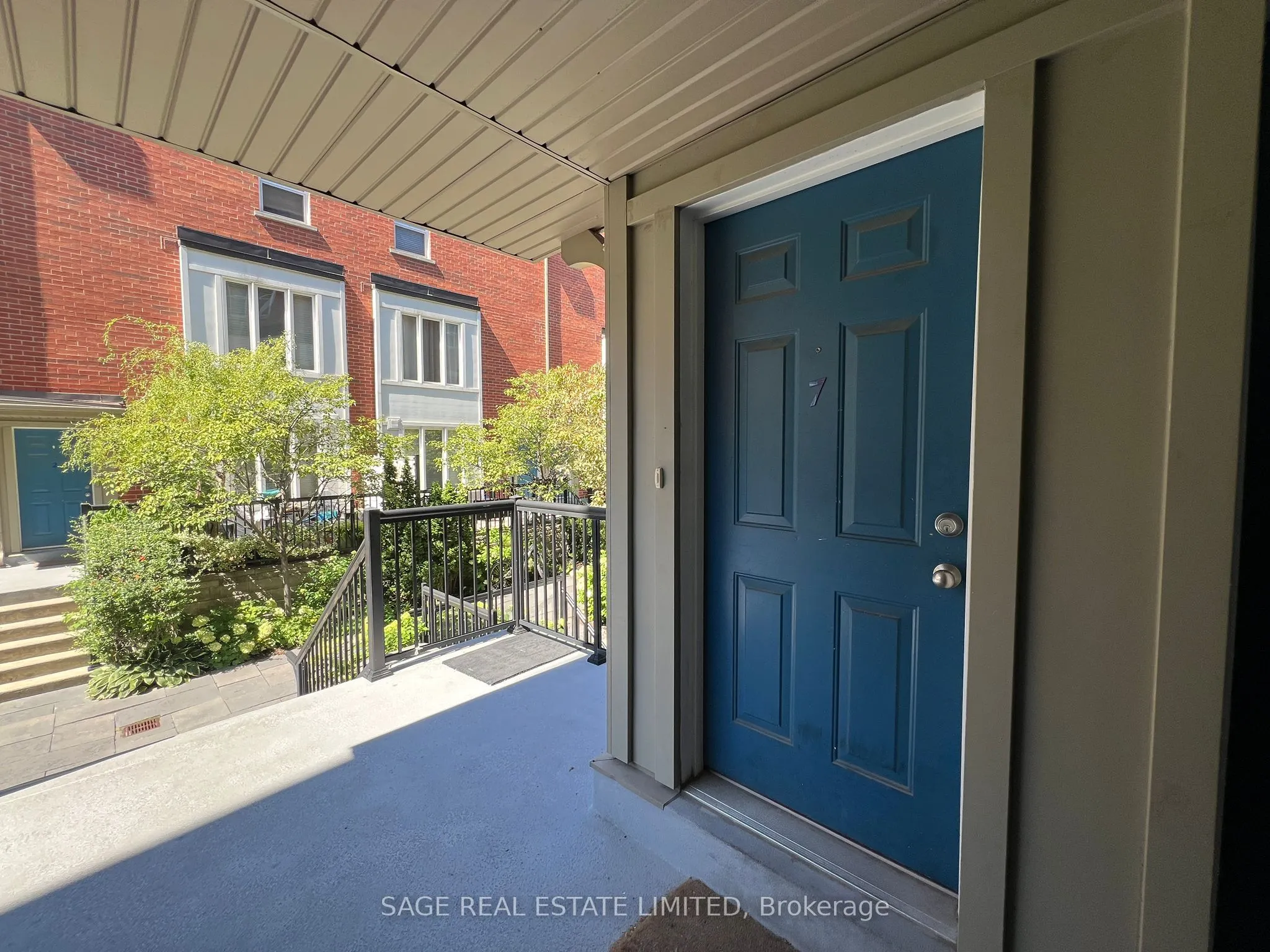 23 Frances Loring Lane, #7
