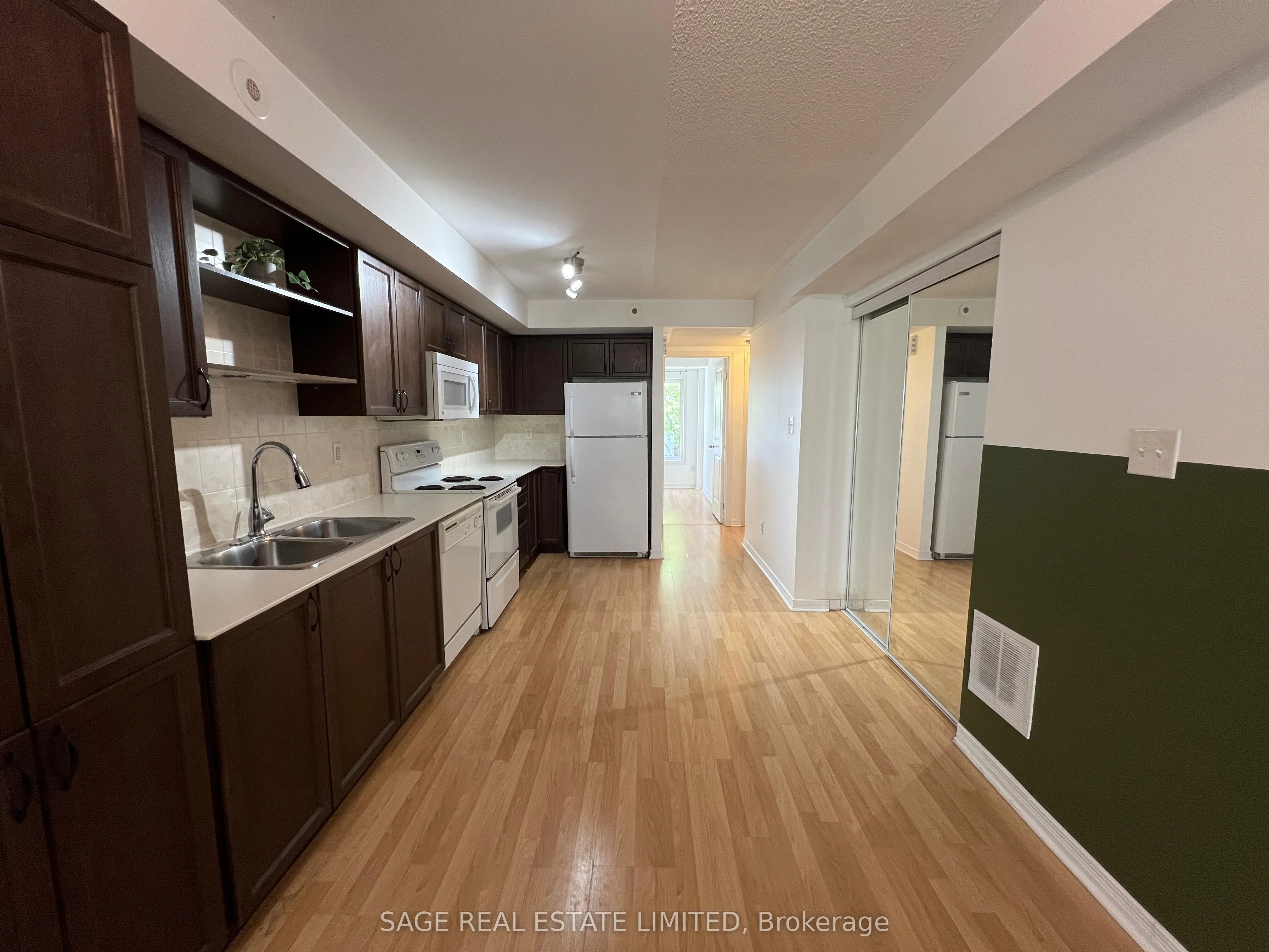 23 Frances Loring Lane, #7