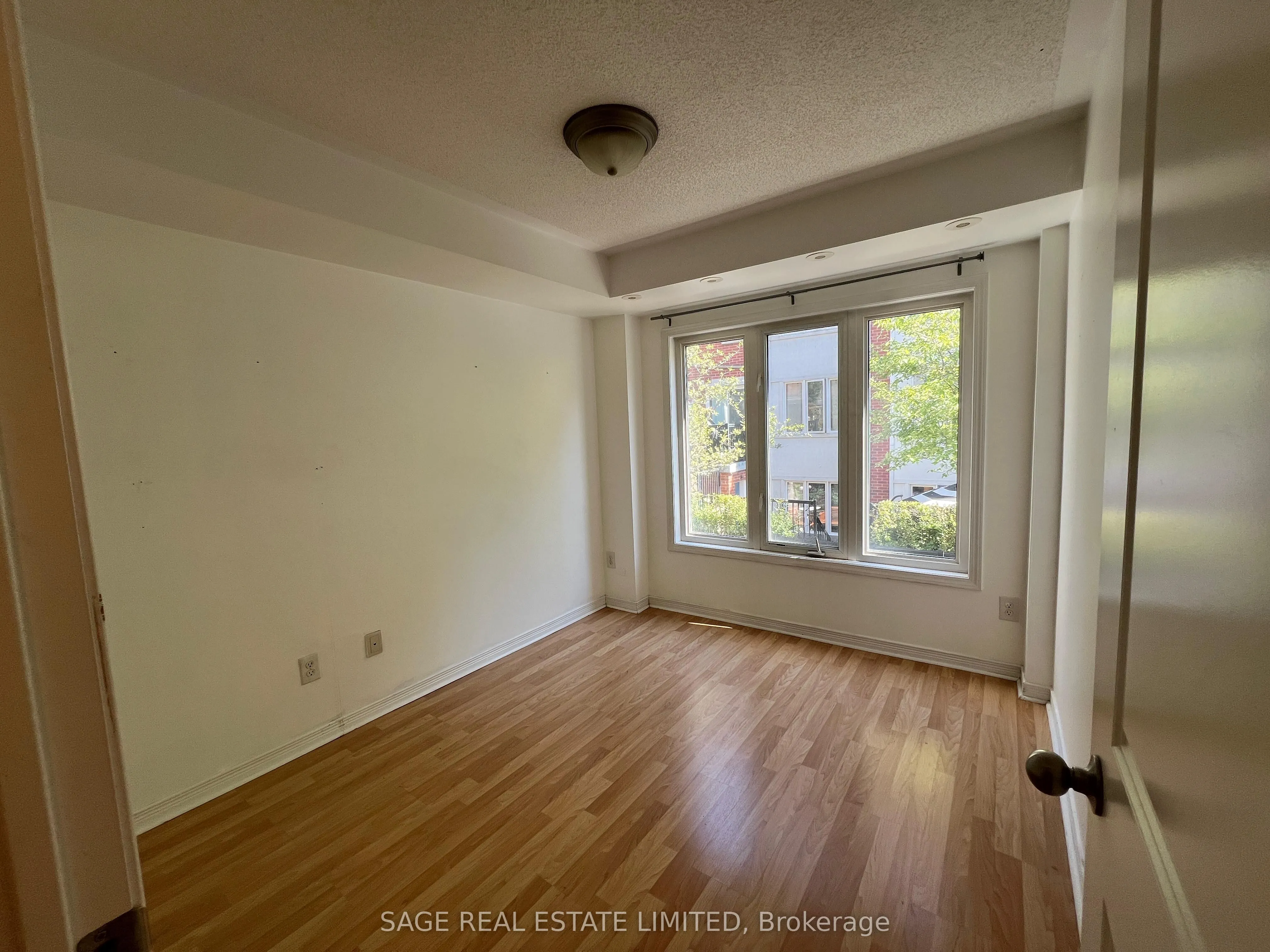 23 Frances Loring Lane, #7