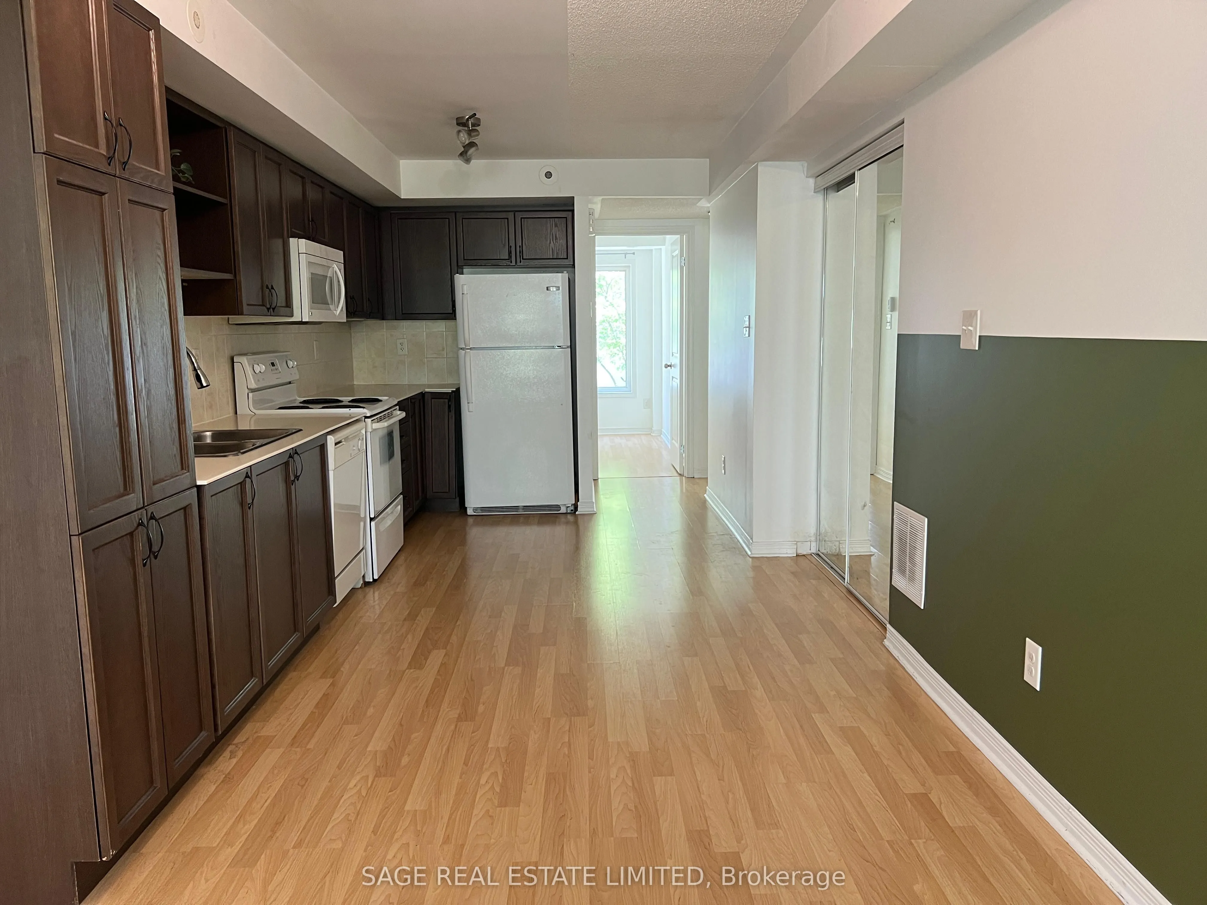 23 Frances Loring Lane, #7