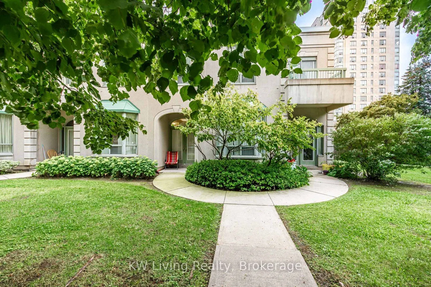 5039 Finch Avenue E, #TH02