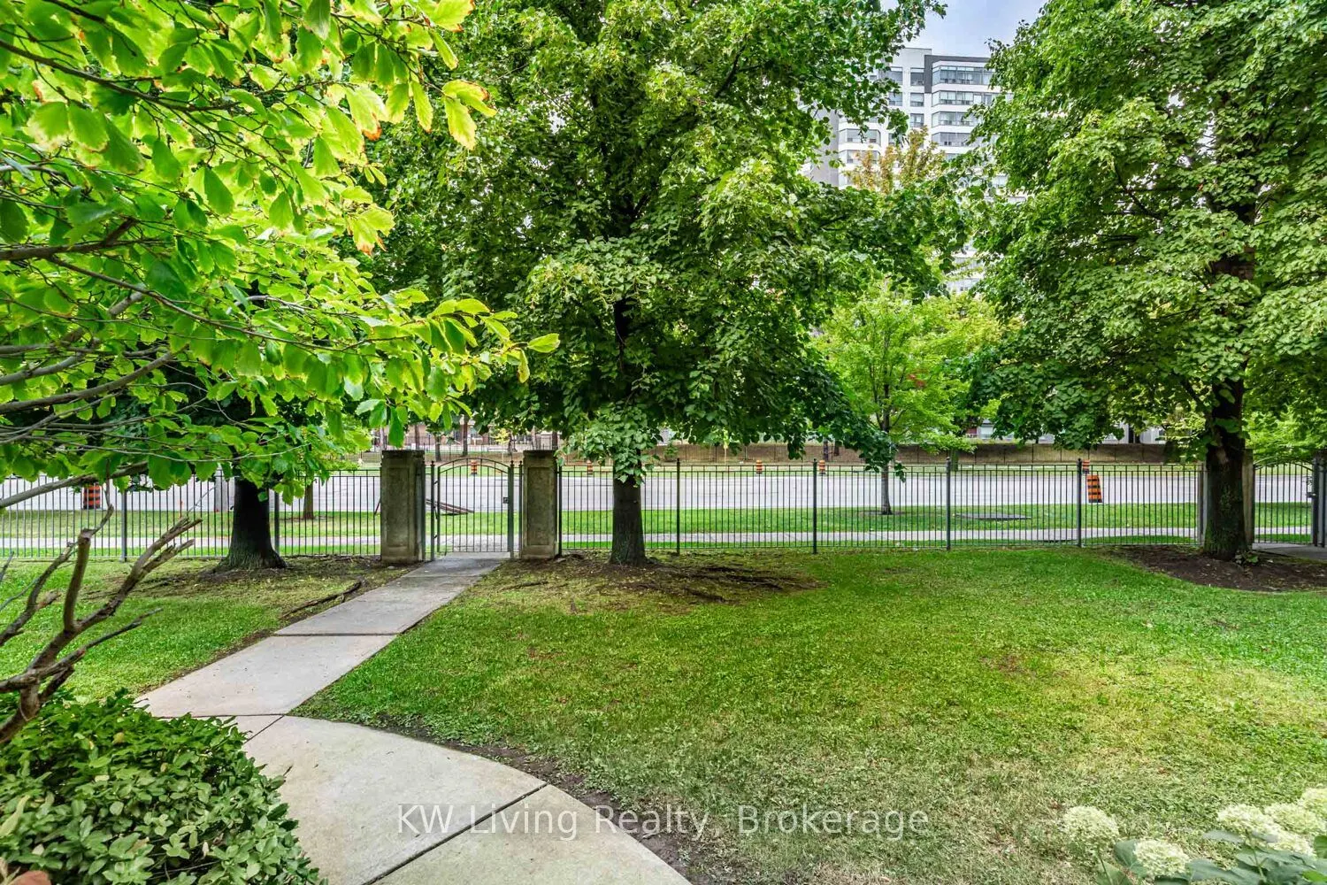 5039 Finch Avenue E, #TH02
