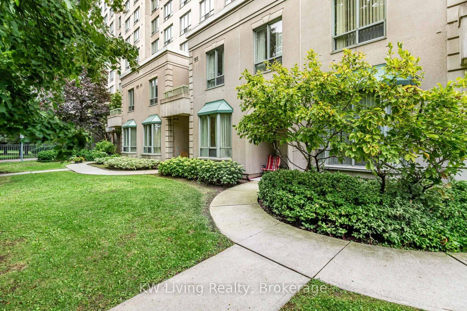 5039 Finch Avenue E, #TH02