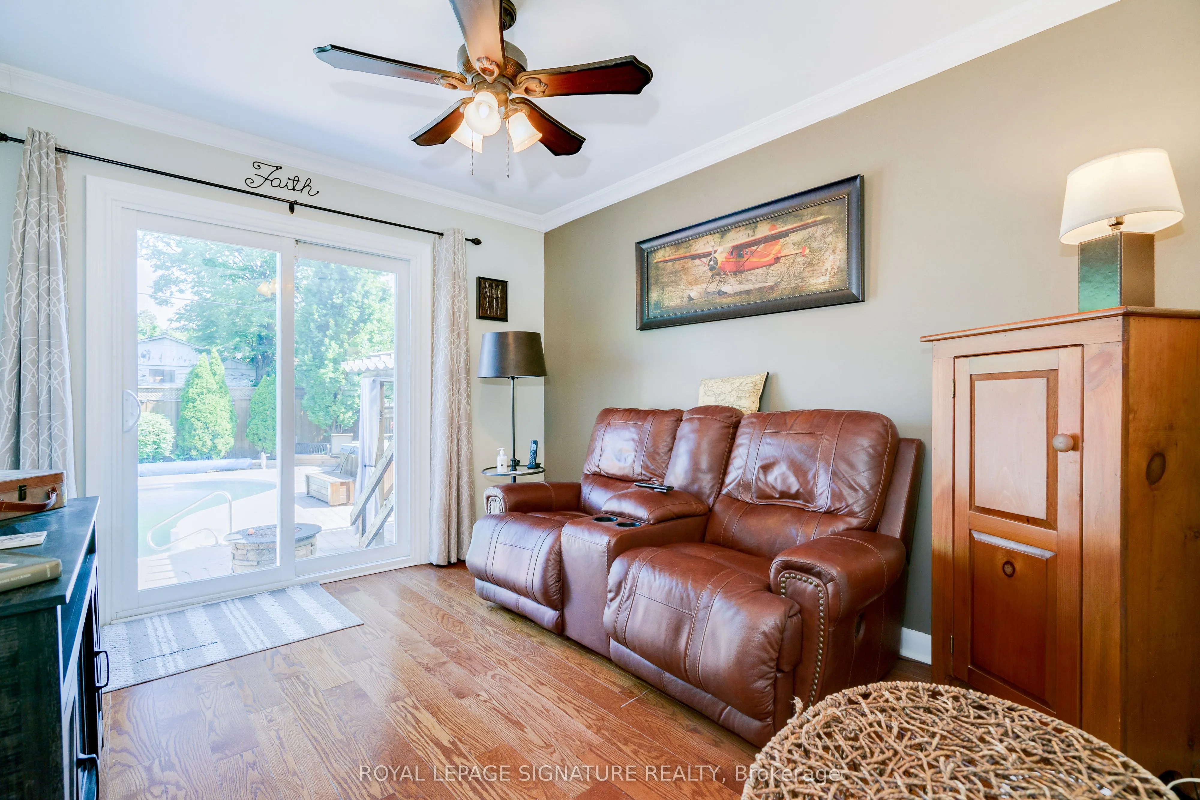 22 Bardwell Crescent