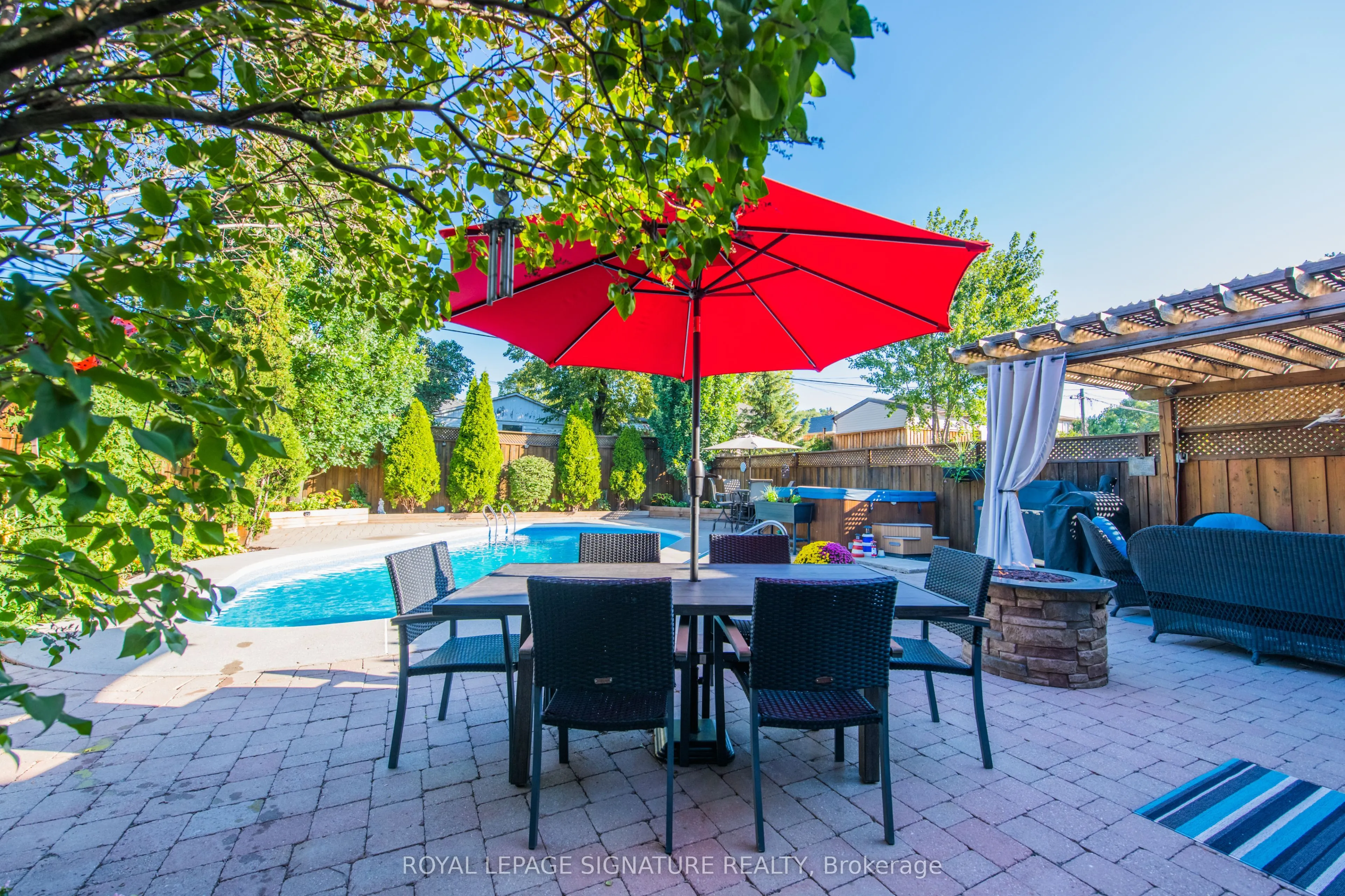 22 Bardwell Crescent