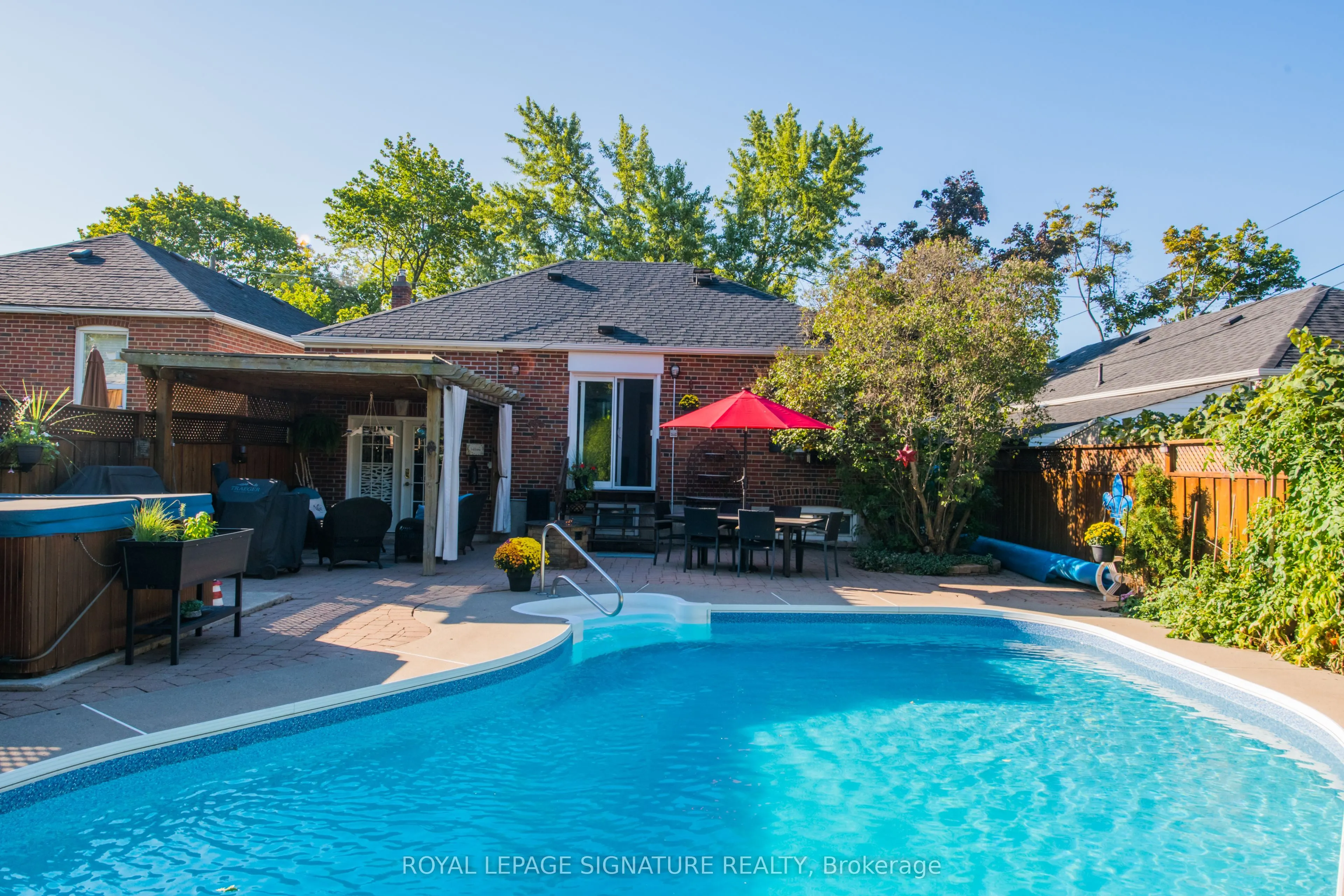 22 Bardwell Crescent
