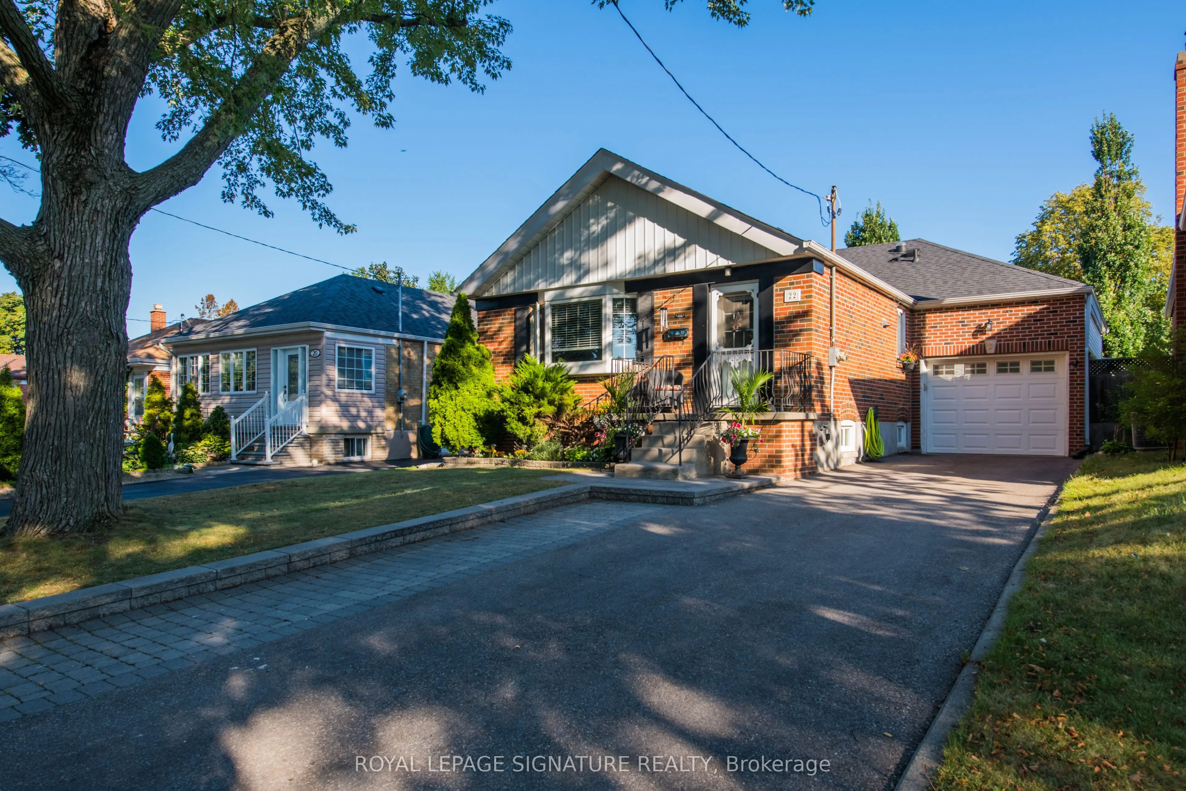 22 Bardwell Crescent