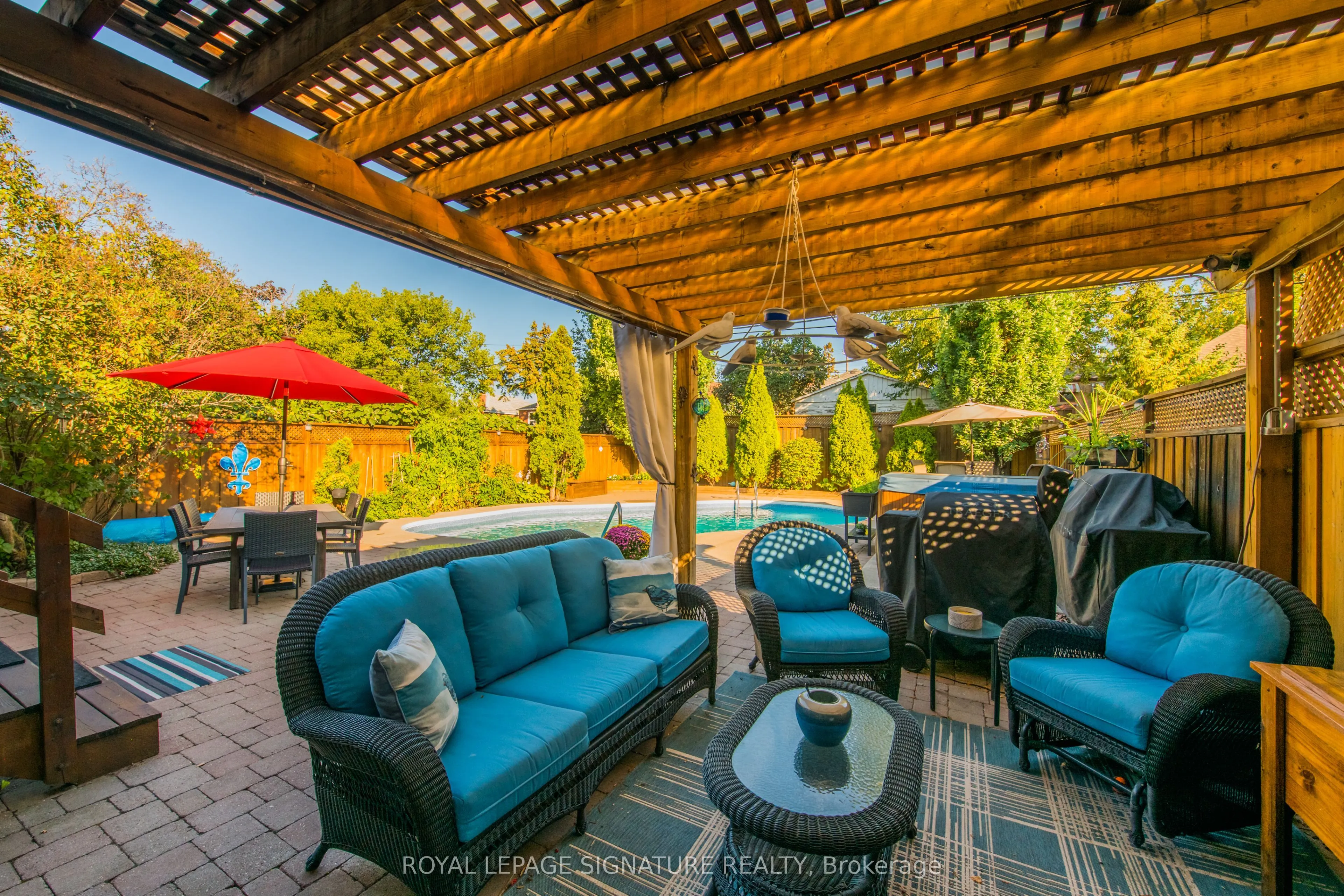 22 Bardwell Crescent