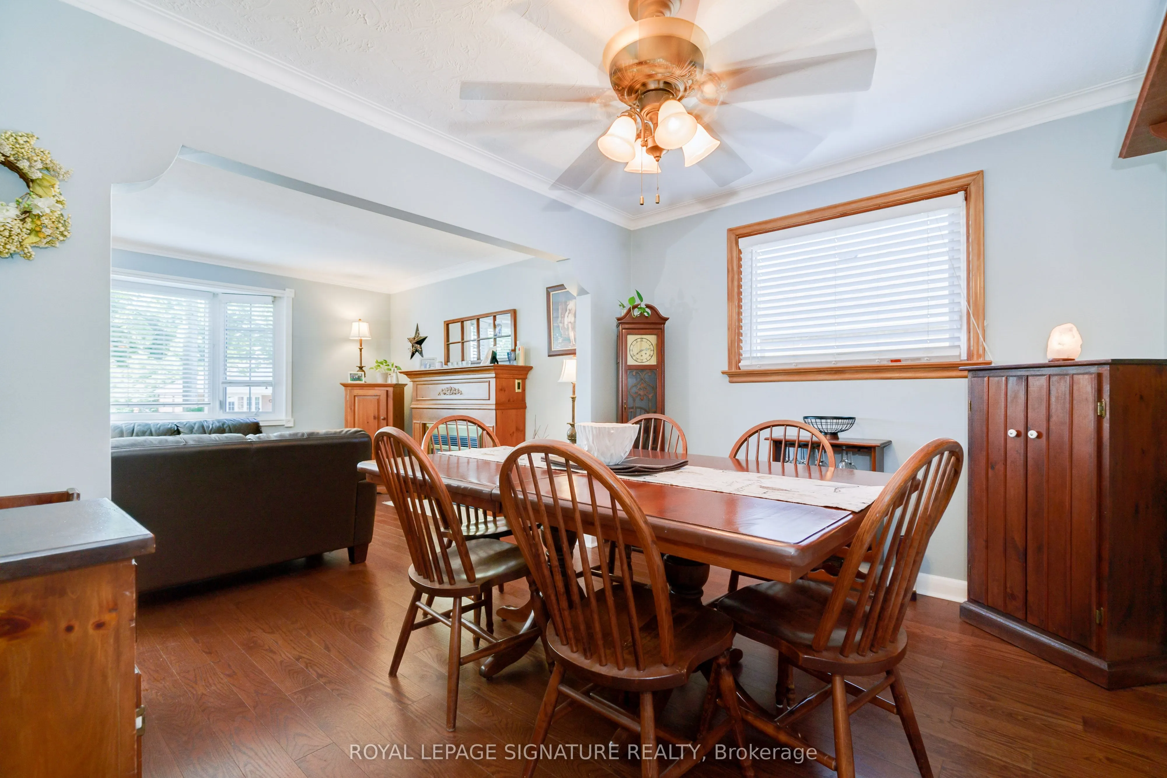 22 Bardwell Crescent
