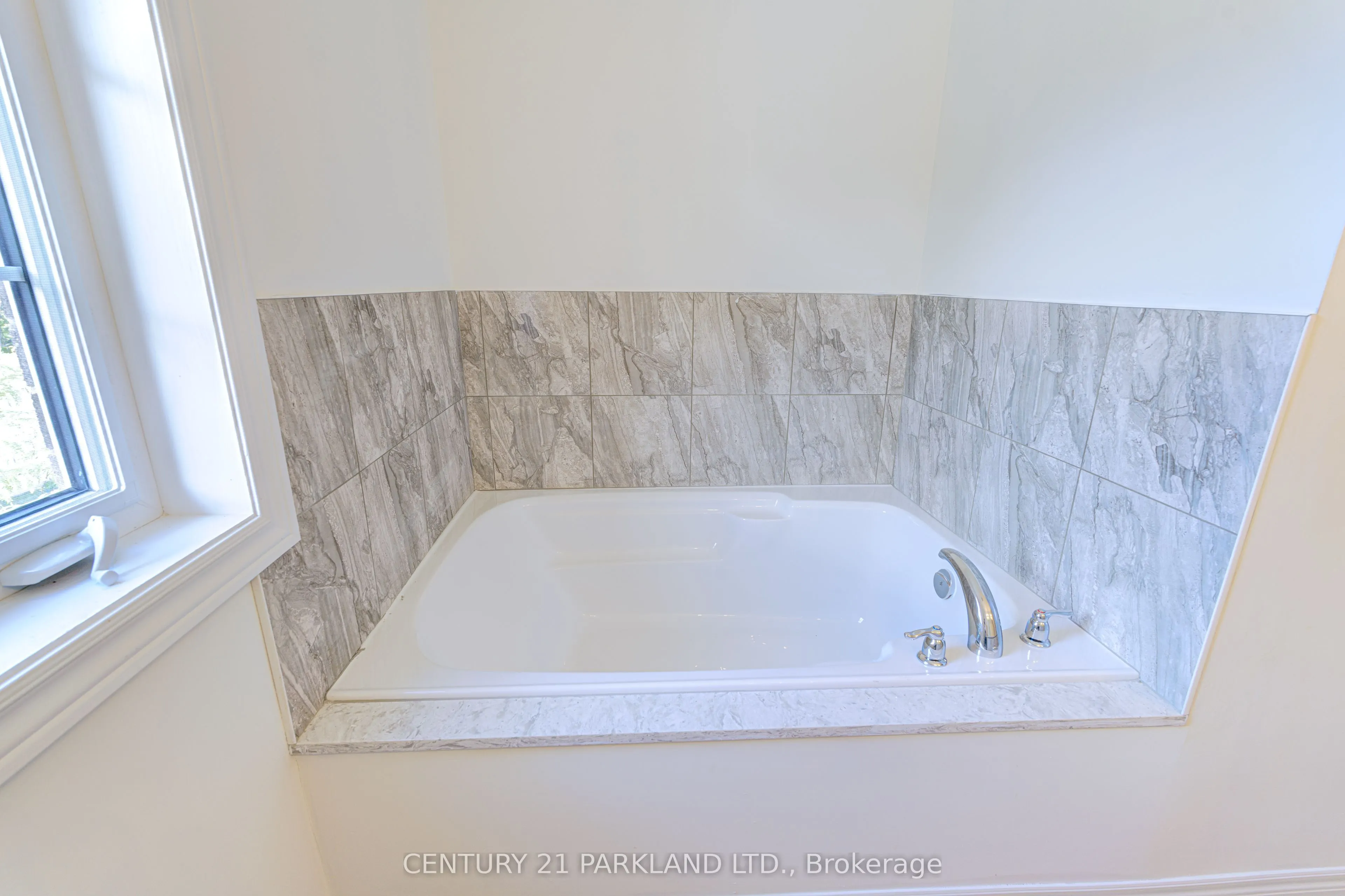 1741 Fairport Road, #POTL #4