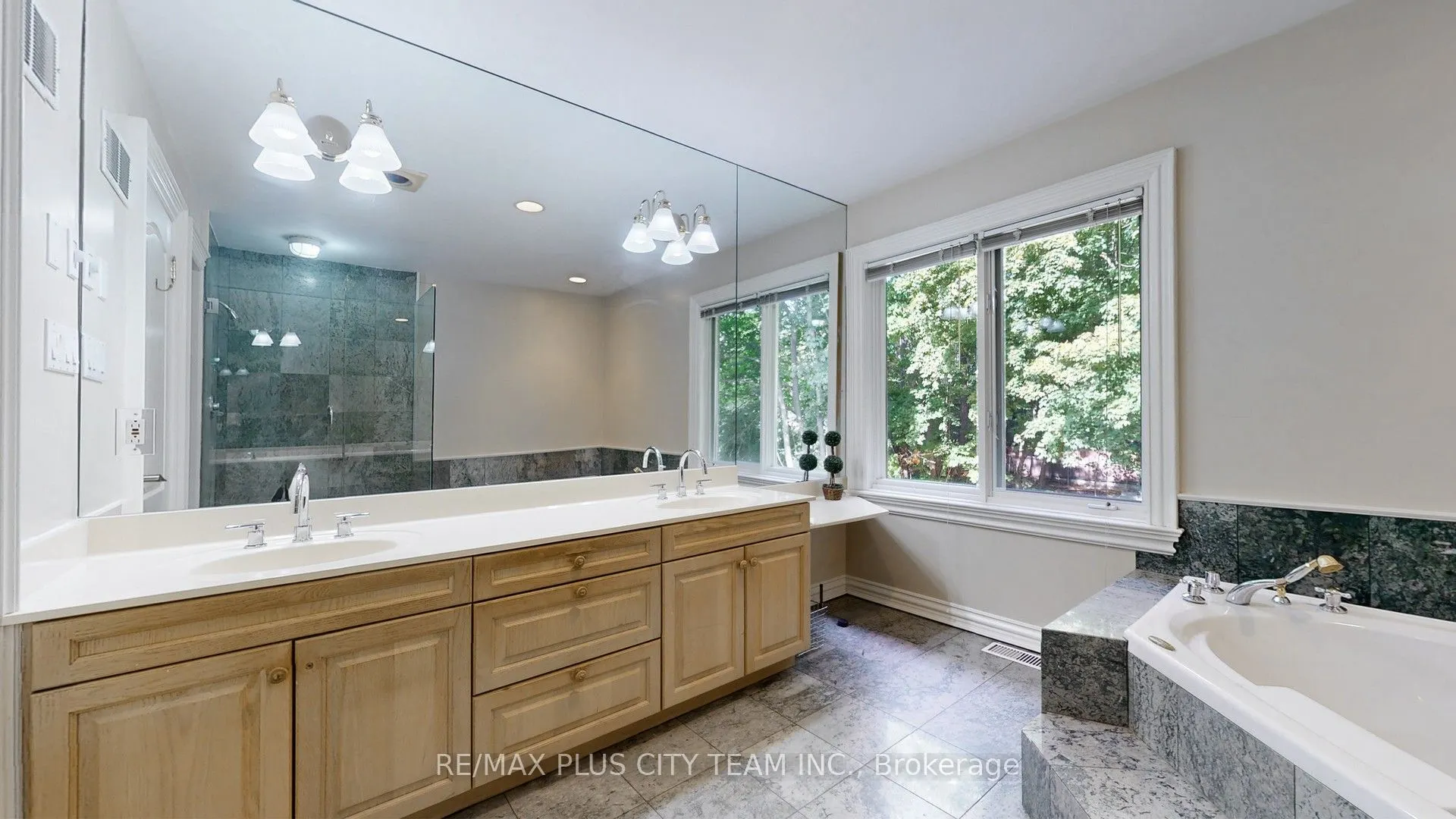 67 Agincourt Drive