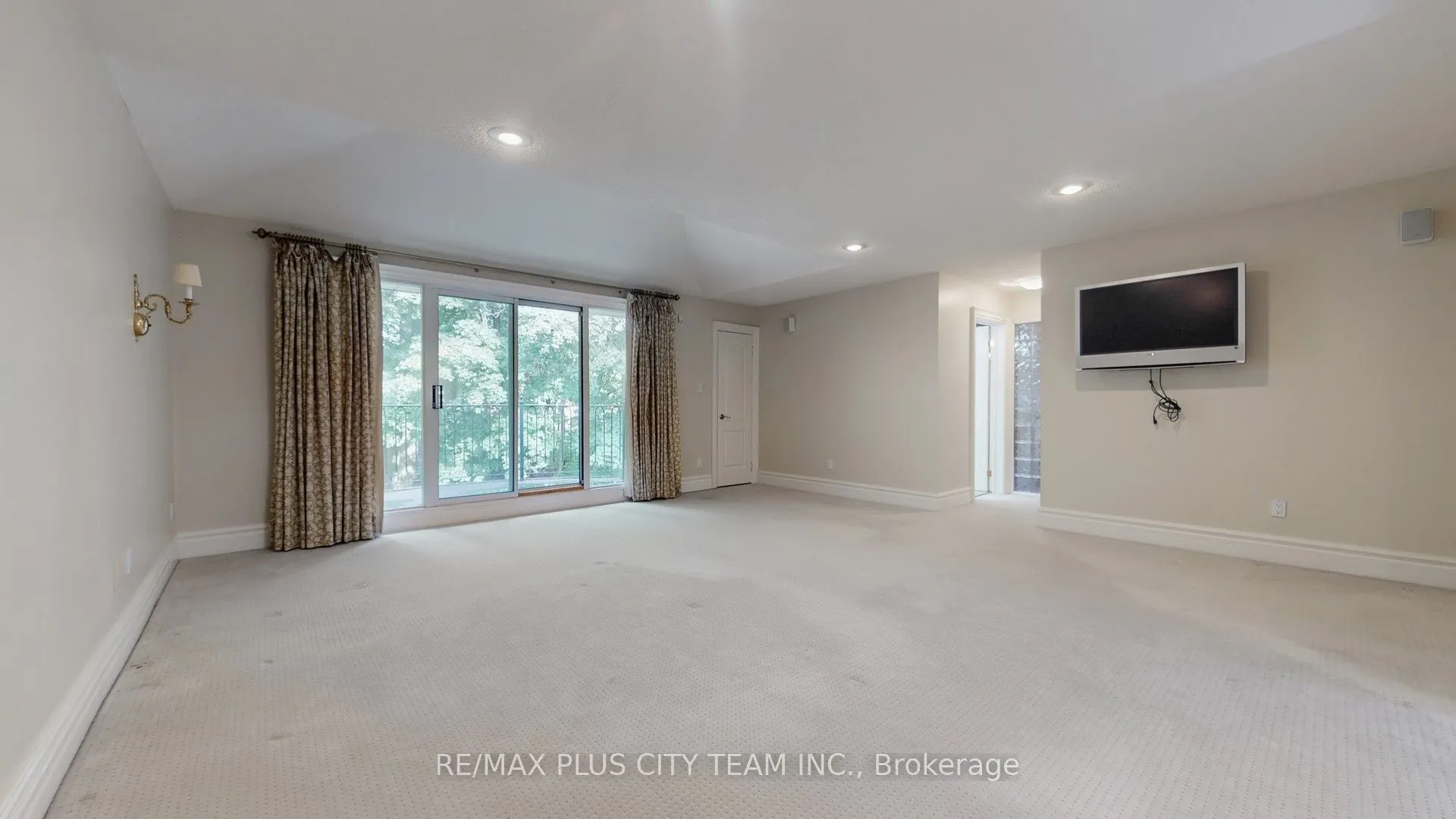 67 Agincourt Drive