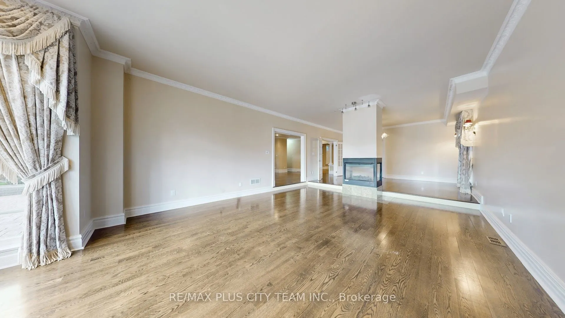 67 Agincourt Drive