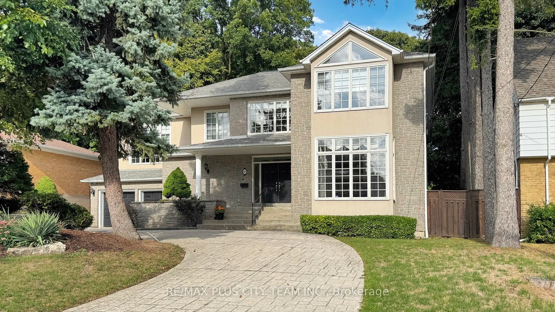 67 Agincourt Drive