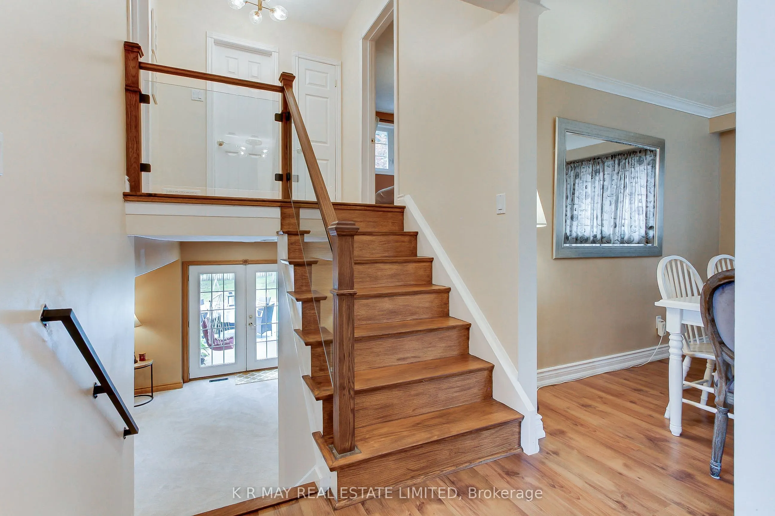 4 Mayhill Crescent