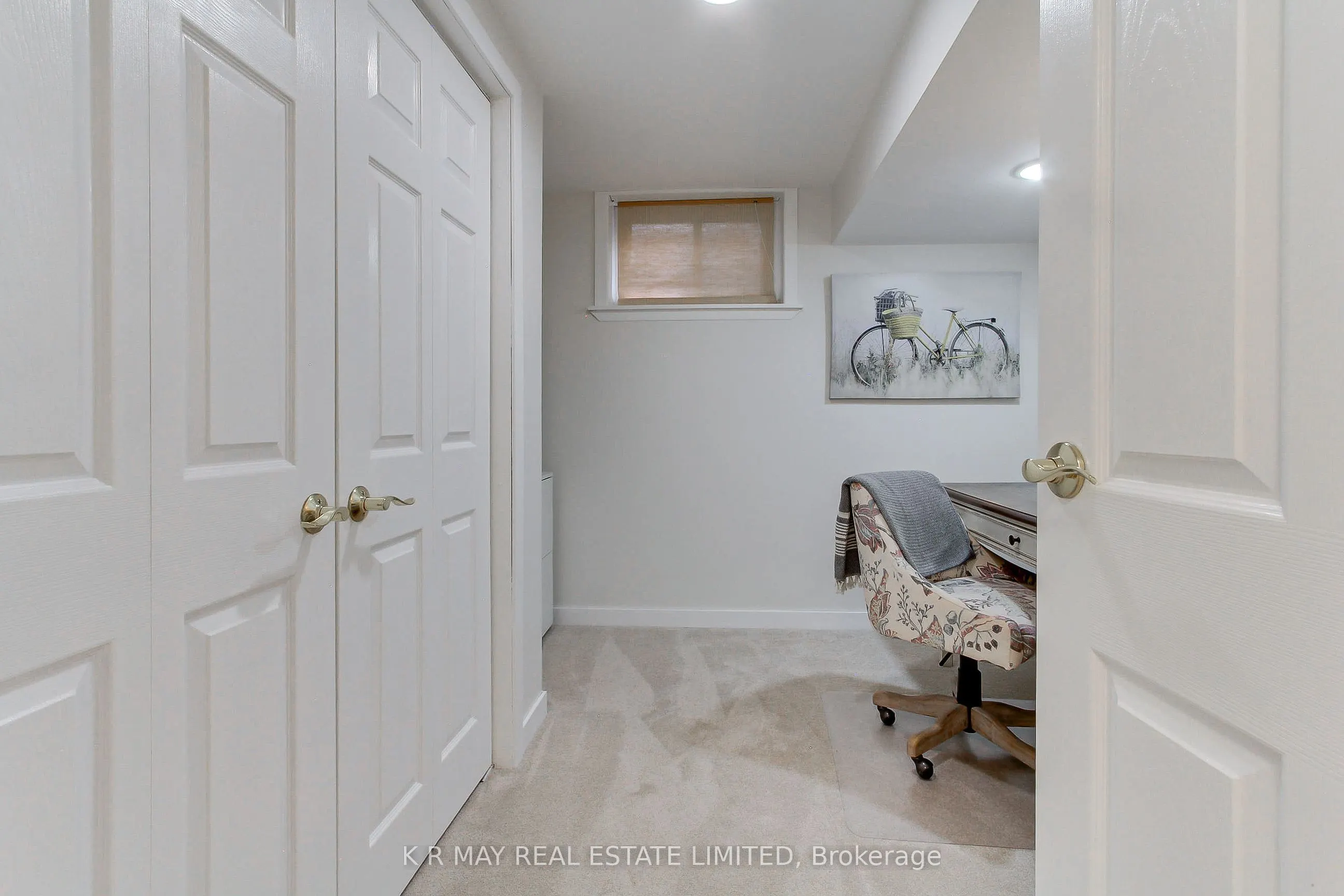 4 Mayhill Crescent