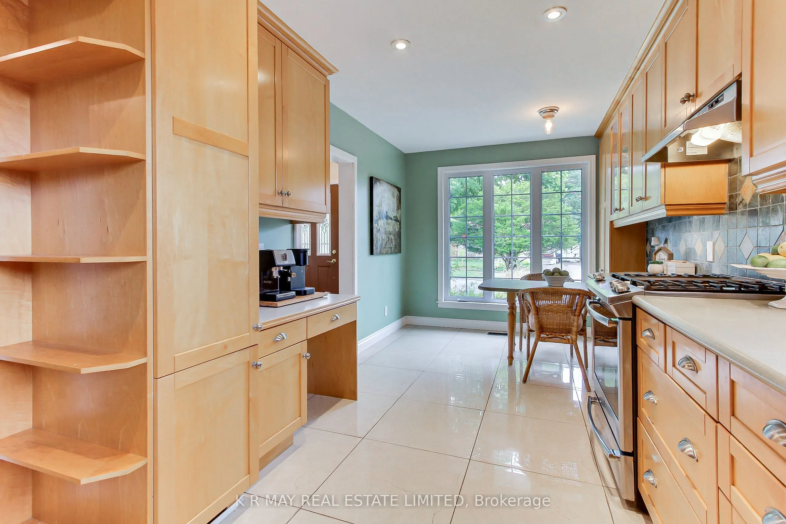 4 Mayhill Crescent