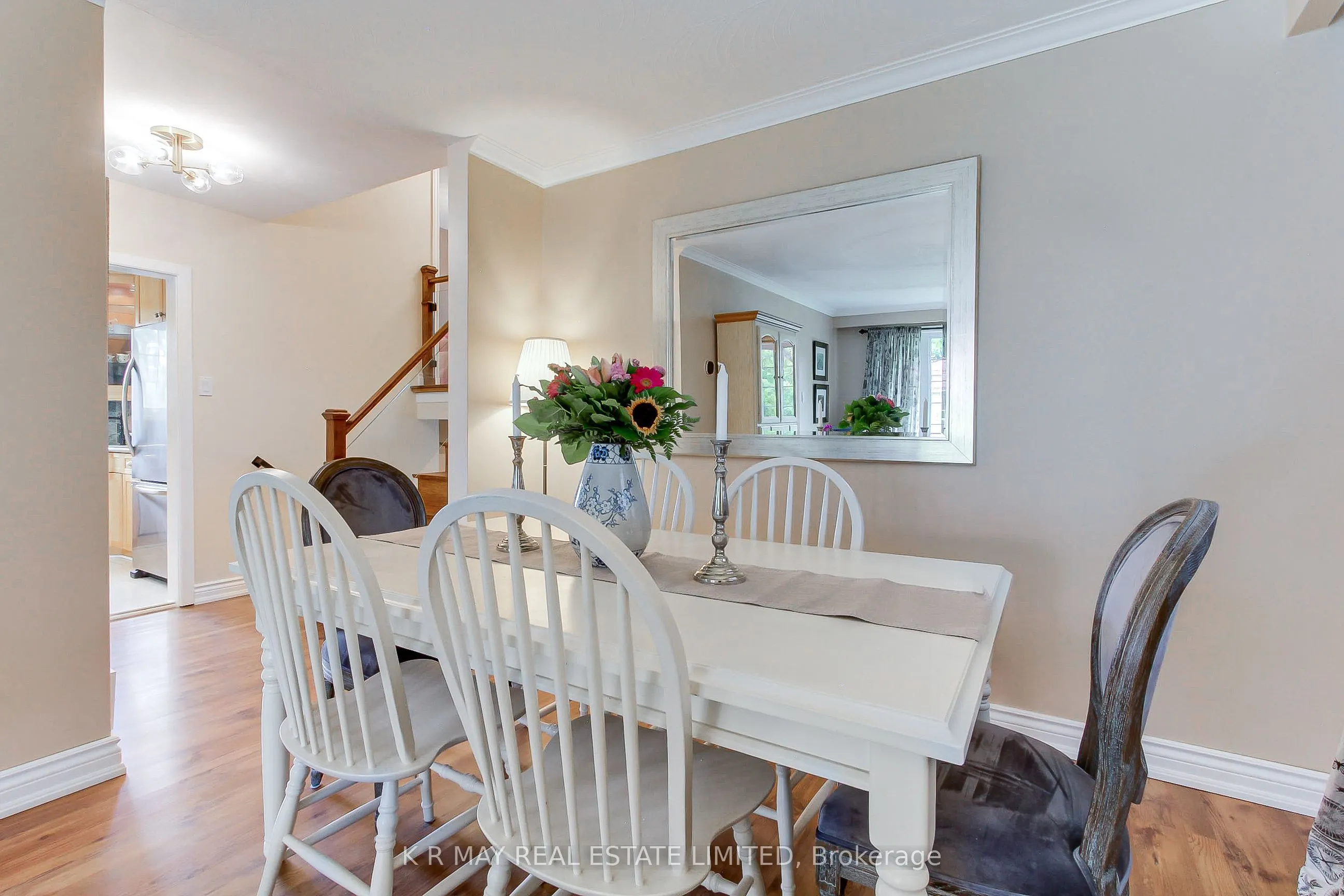 4 Mayhill Crescent