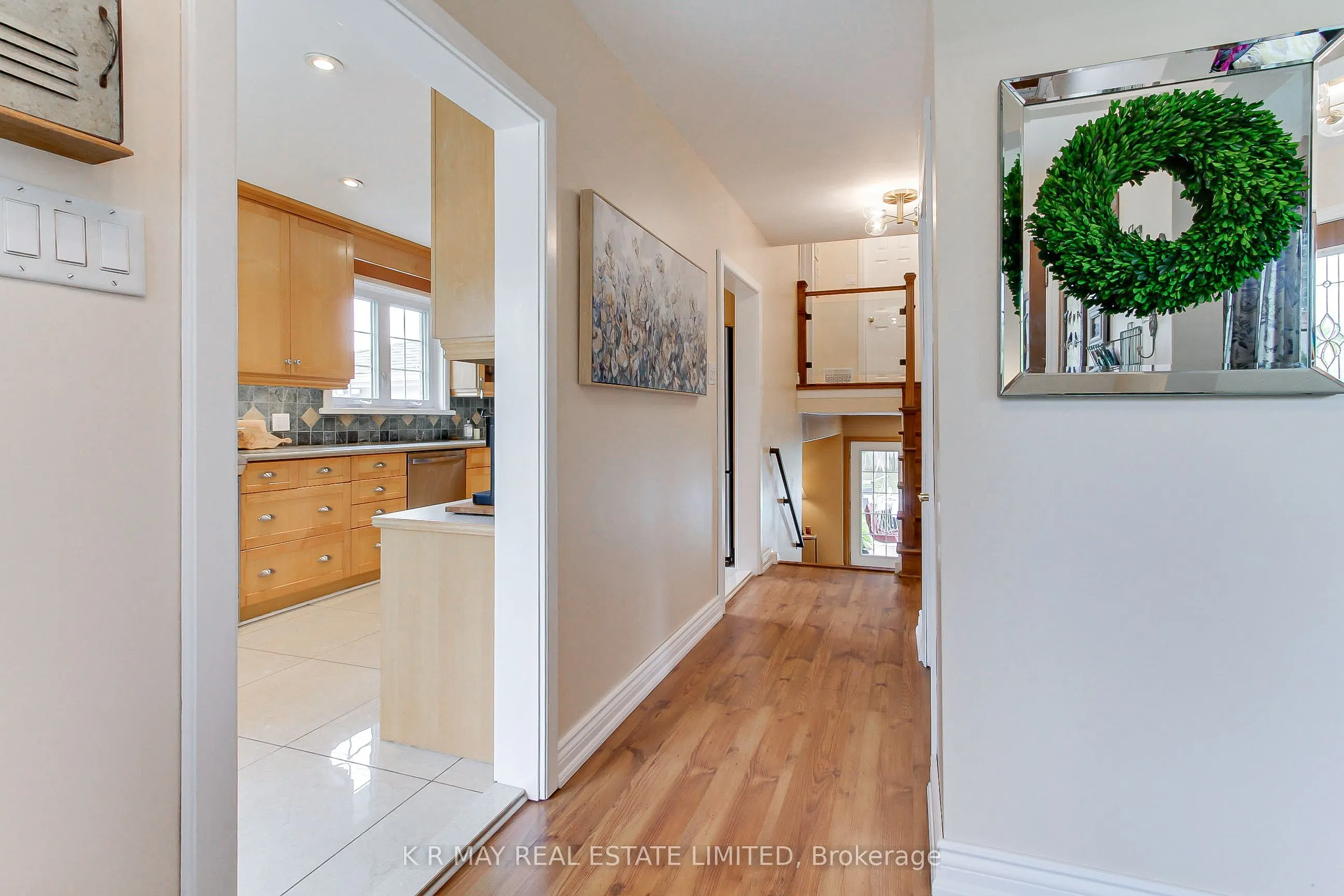 4 Mayhill Crescent