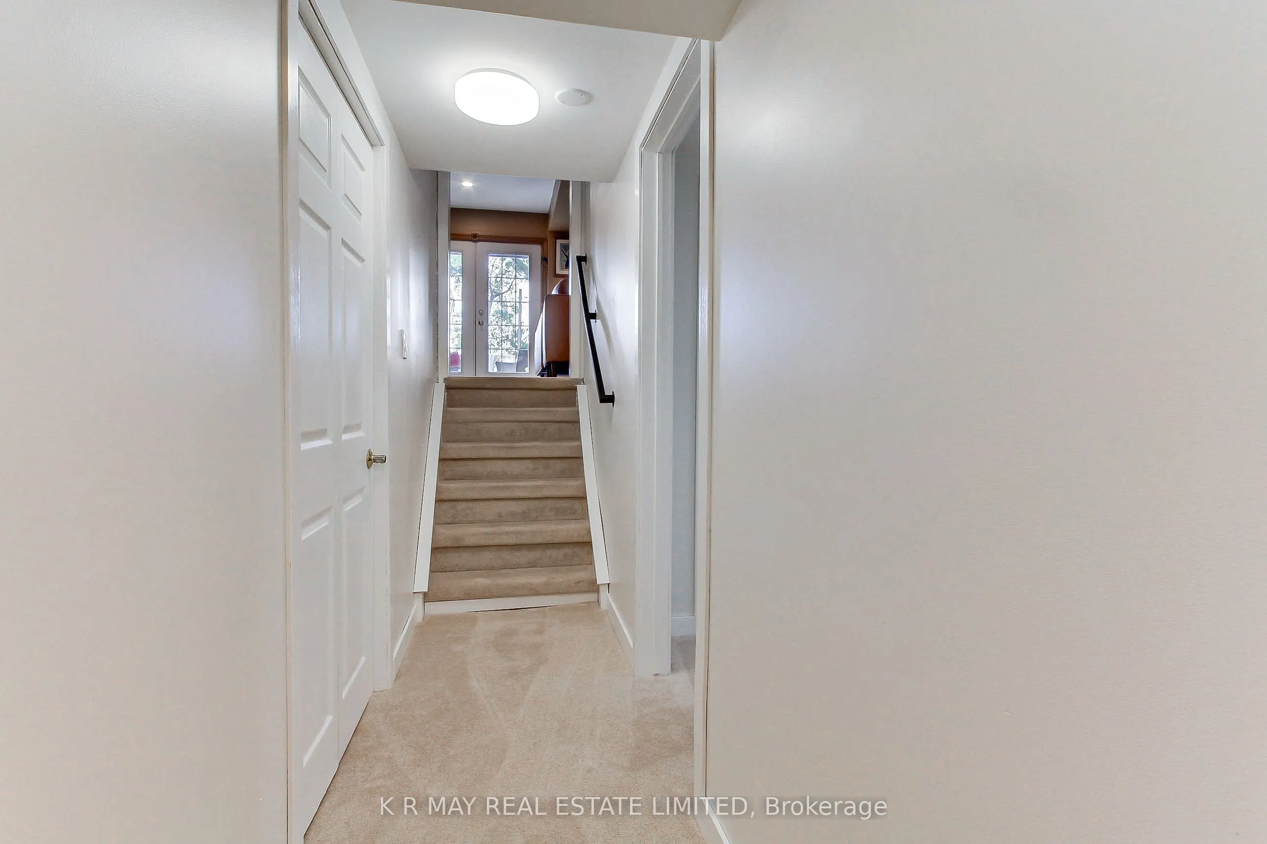 4 Mayhill Crescent