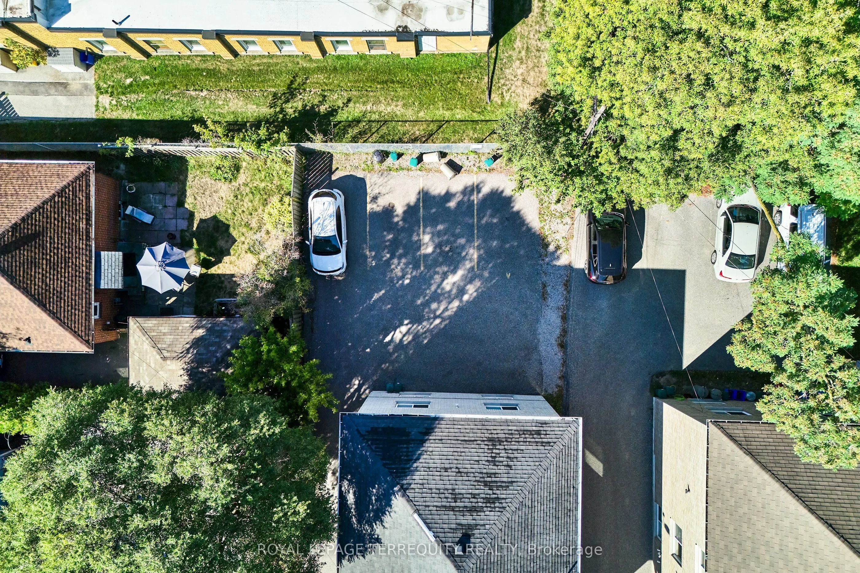 140 Mary Street N