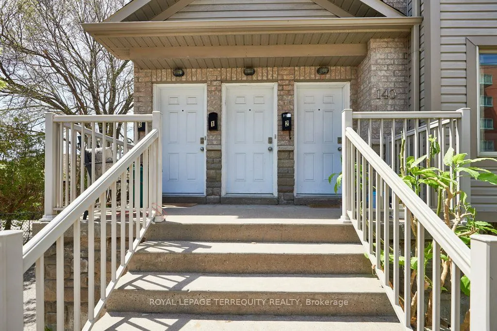 140 Mary Street N
